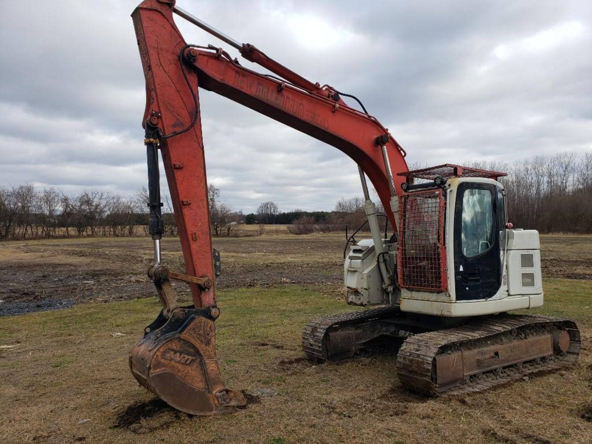 Link Belt Spin Ace 135 excavator. 3235 hours. Serial number EBAK1-4759. Extremely tight unit.