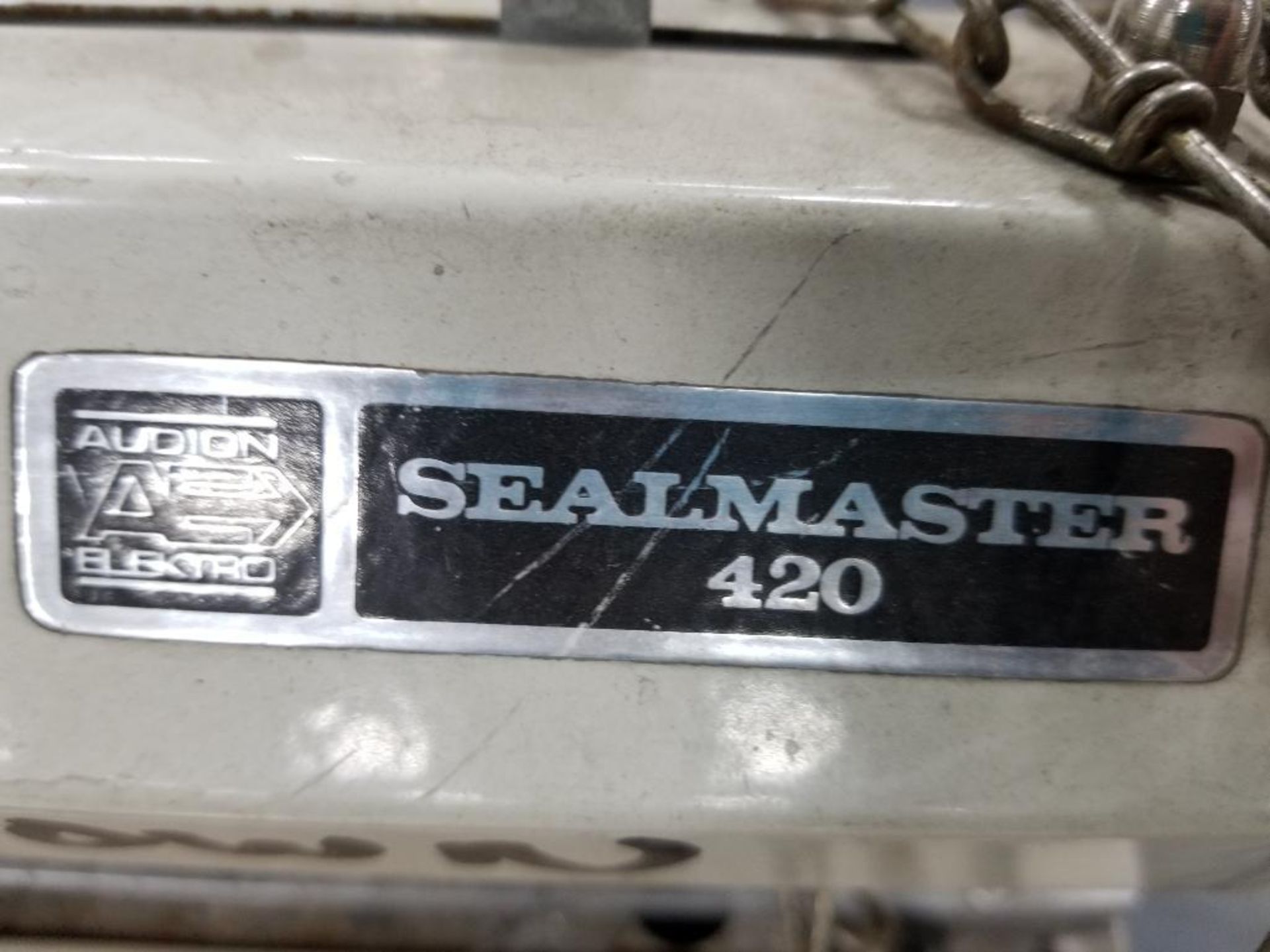 Sealmaster 420 heat sealing bar machine. - Image 2 of 5