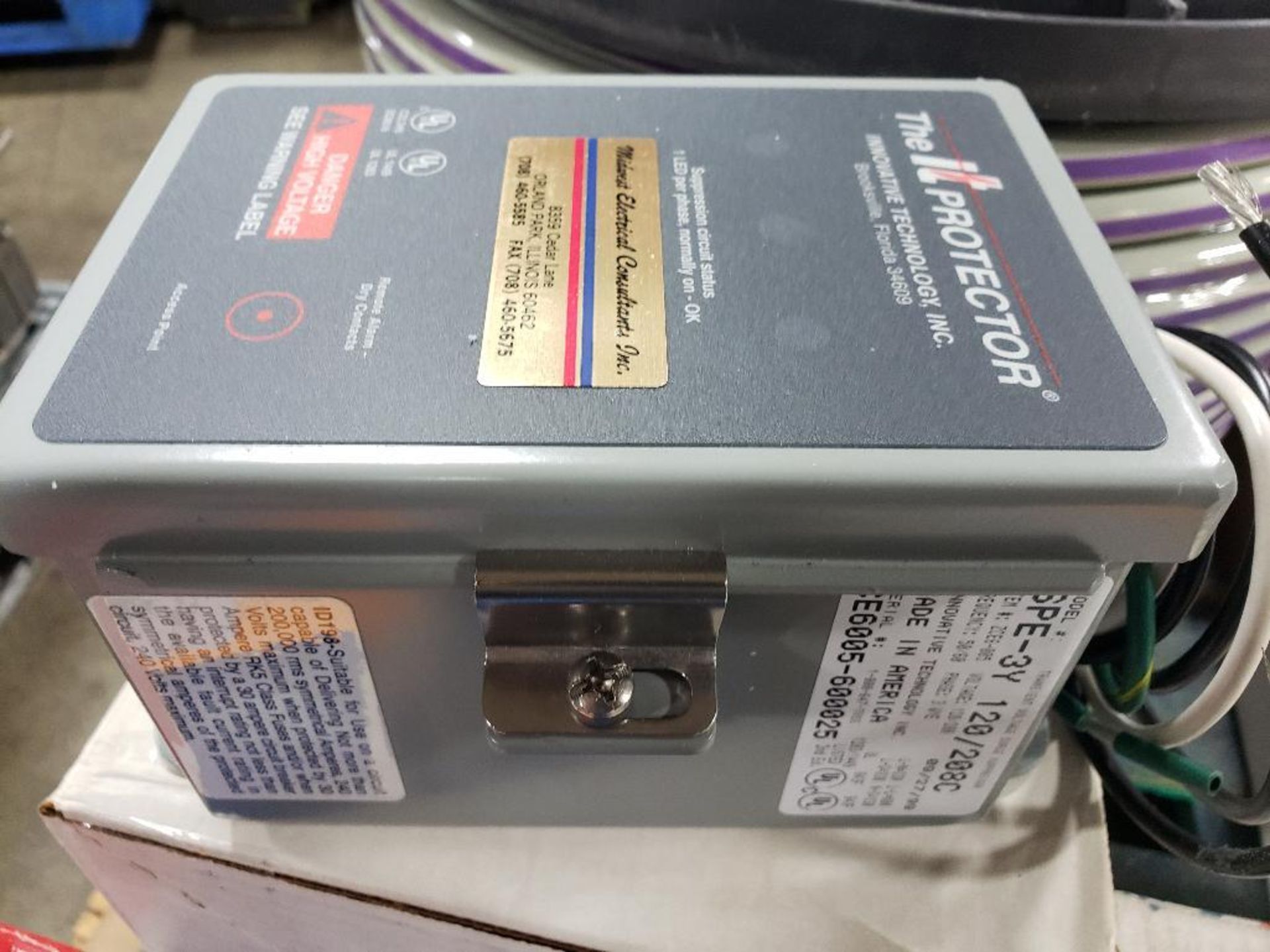 The IT protector. Model SPE-3Y. 120/208v. New in box. - Image 2 of 3