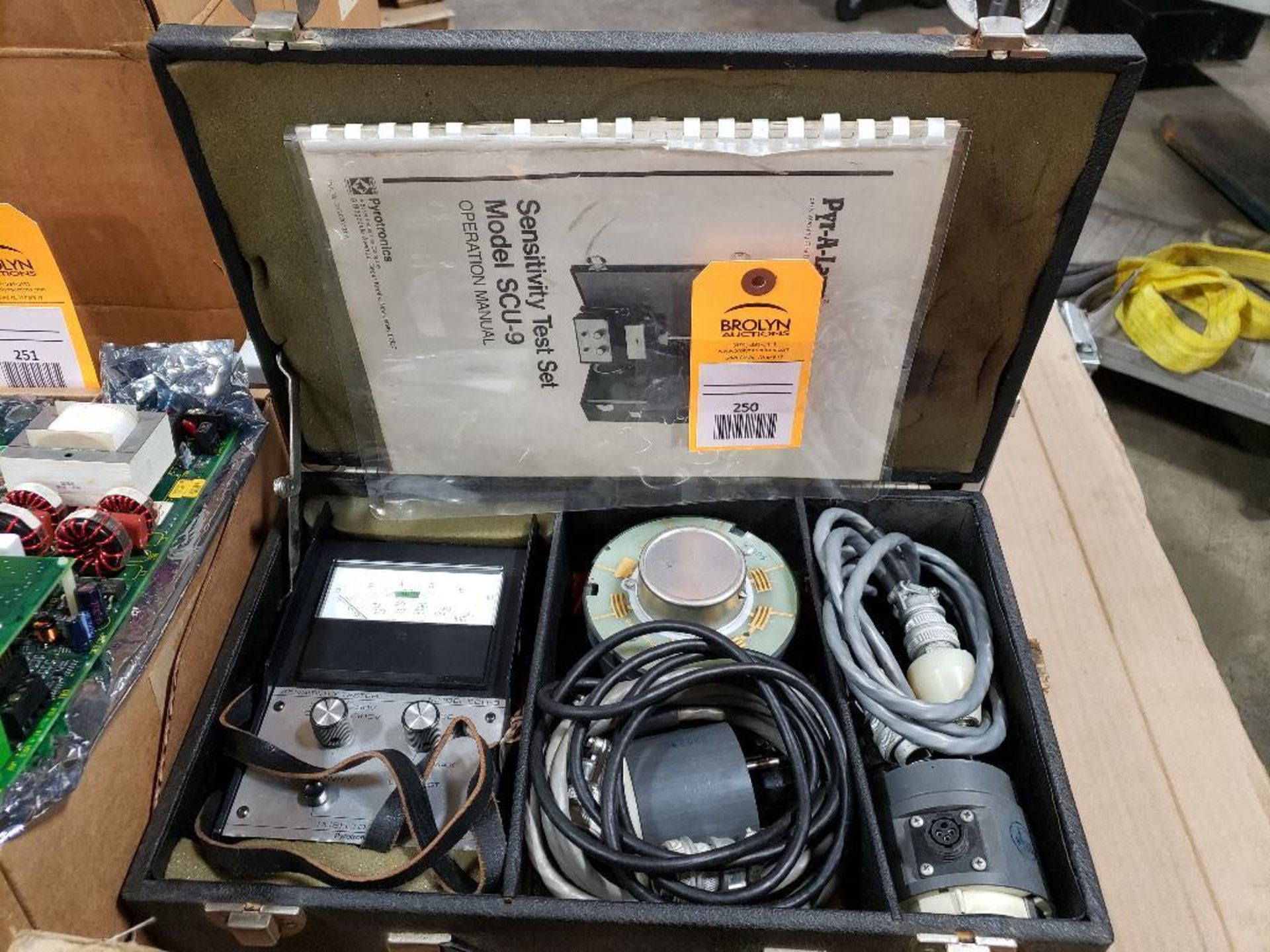 Pyrotronics sensitivity test set. Model SCU-9.