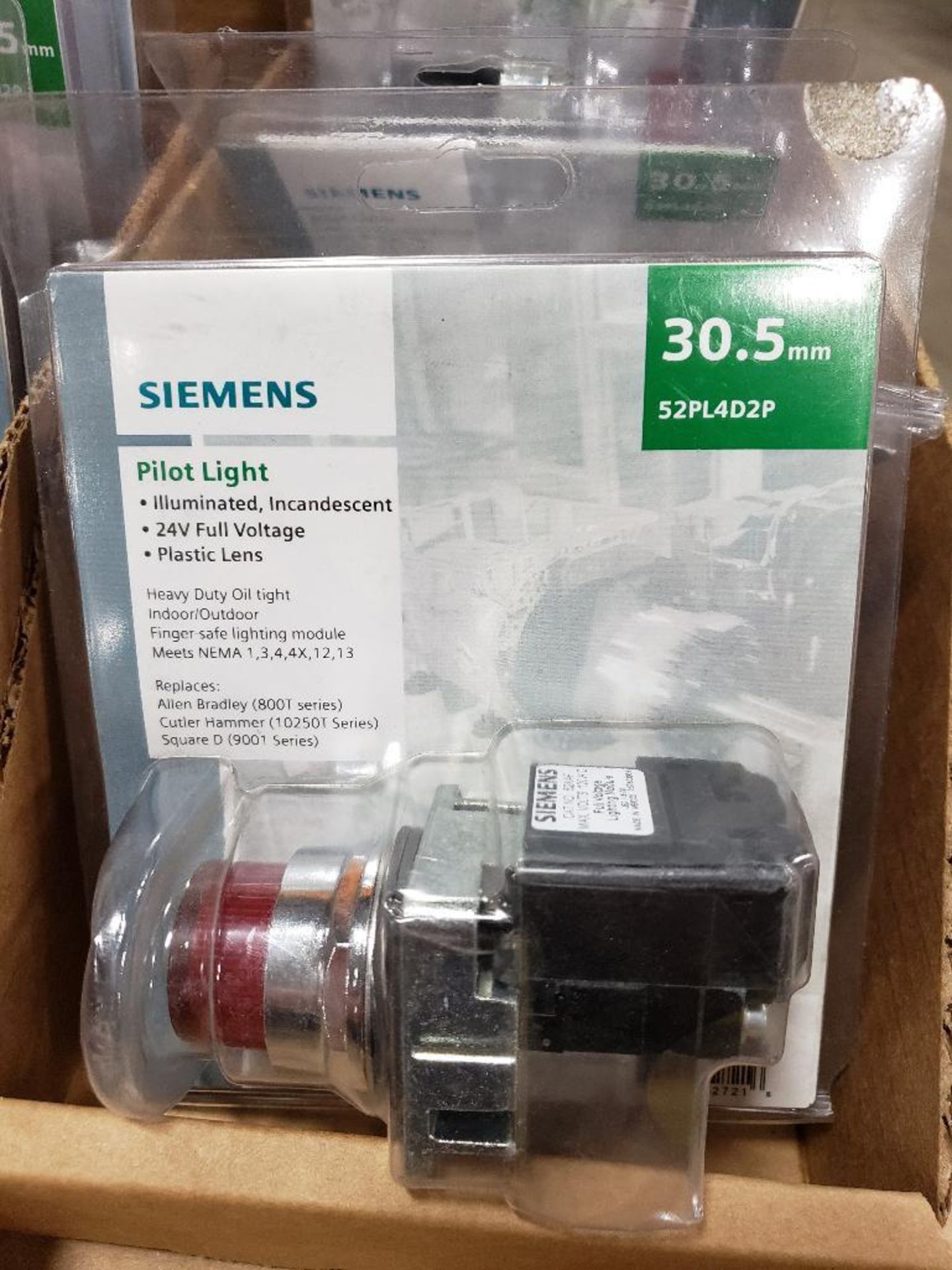 Qty 4 - Siemens pilot light. Part number 52PL4D2P. New in package. - Image 2 of 3