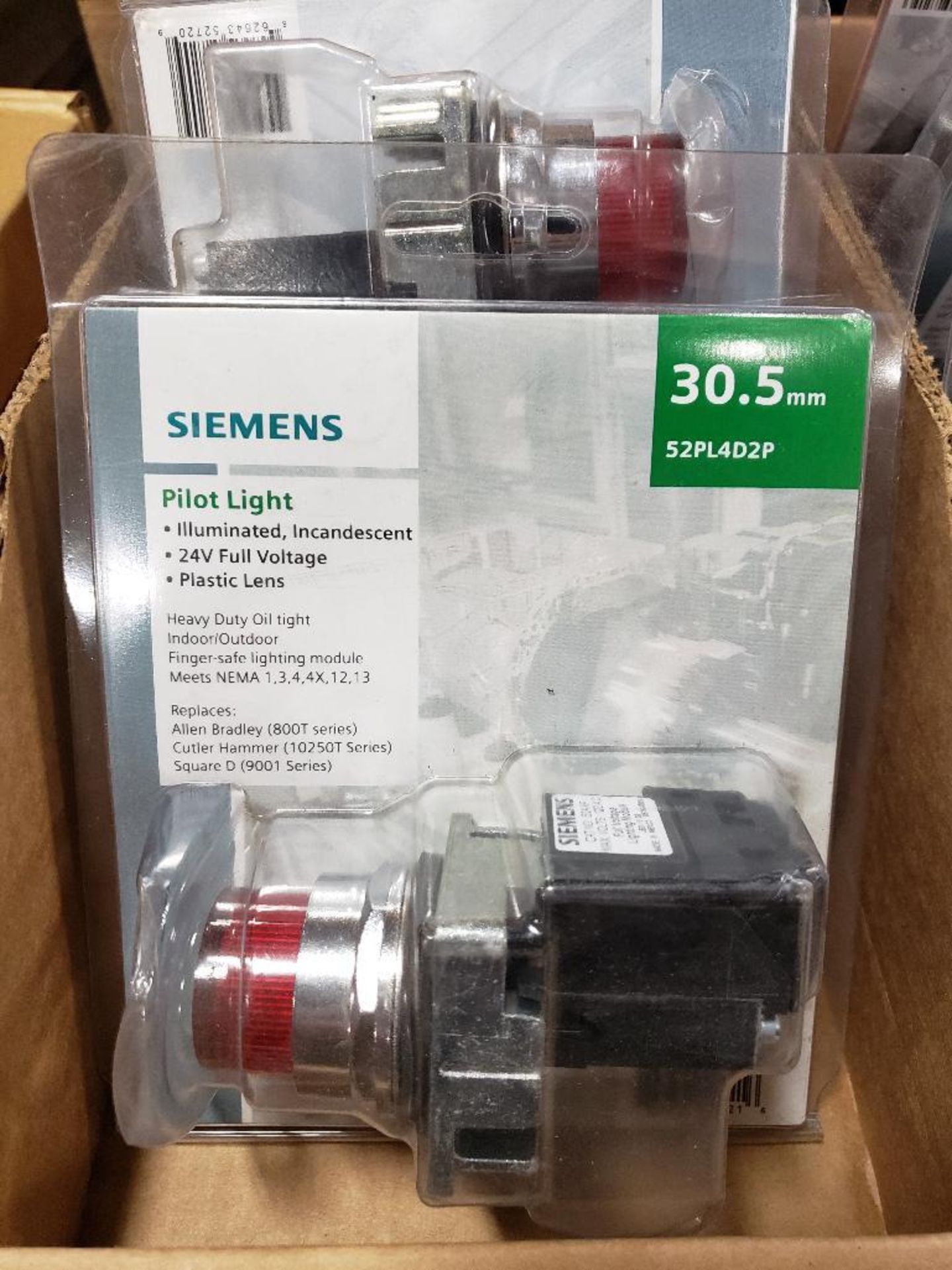 Qty 4 - Siemens pilot light. Part number 52PL4D2P. New in package. - Image 2 of 3