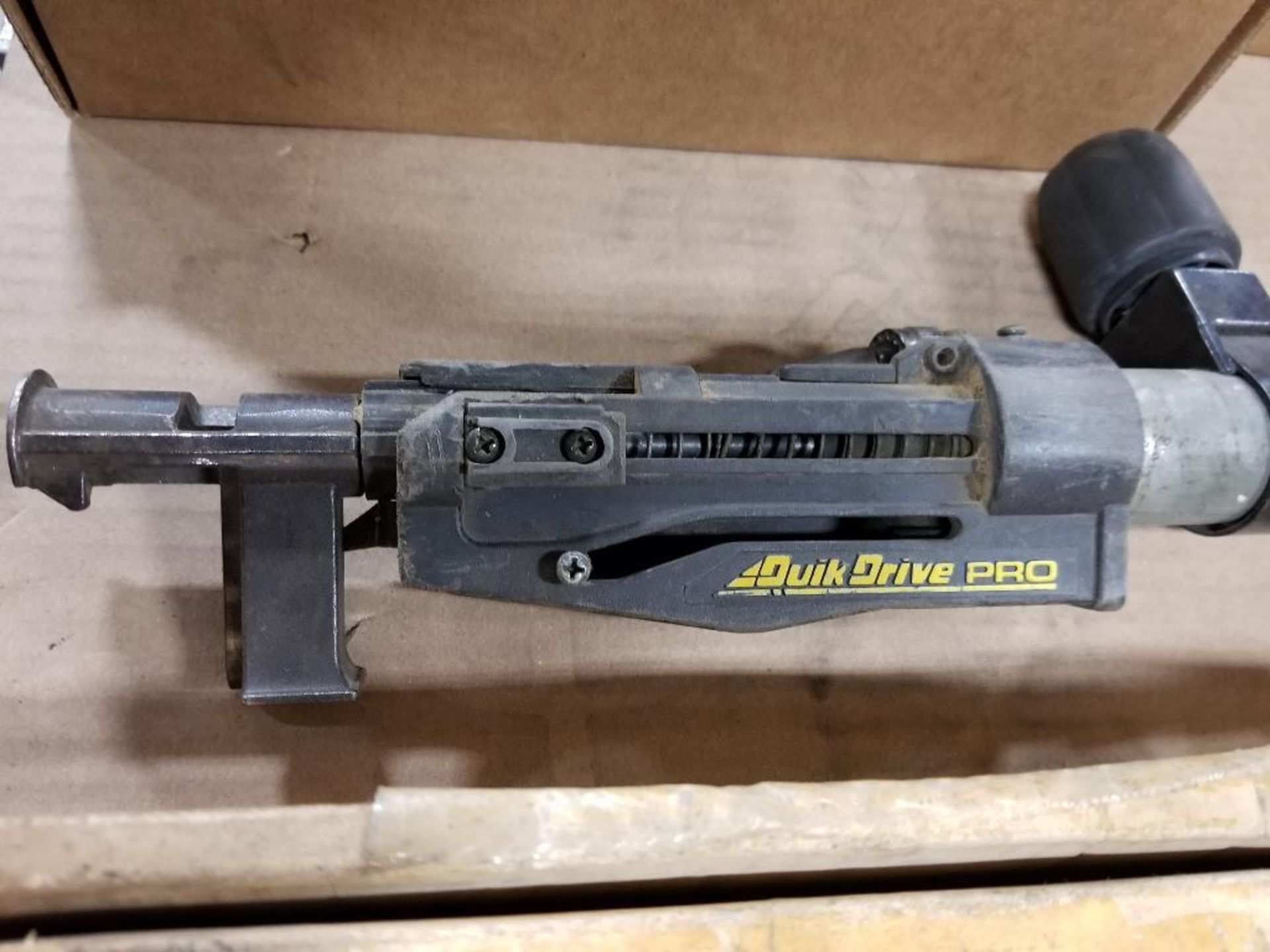 Quik-Drive PRO auto feed screw driving tool. - Image 2 of 3