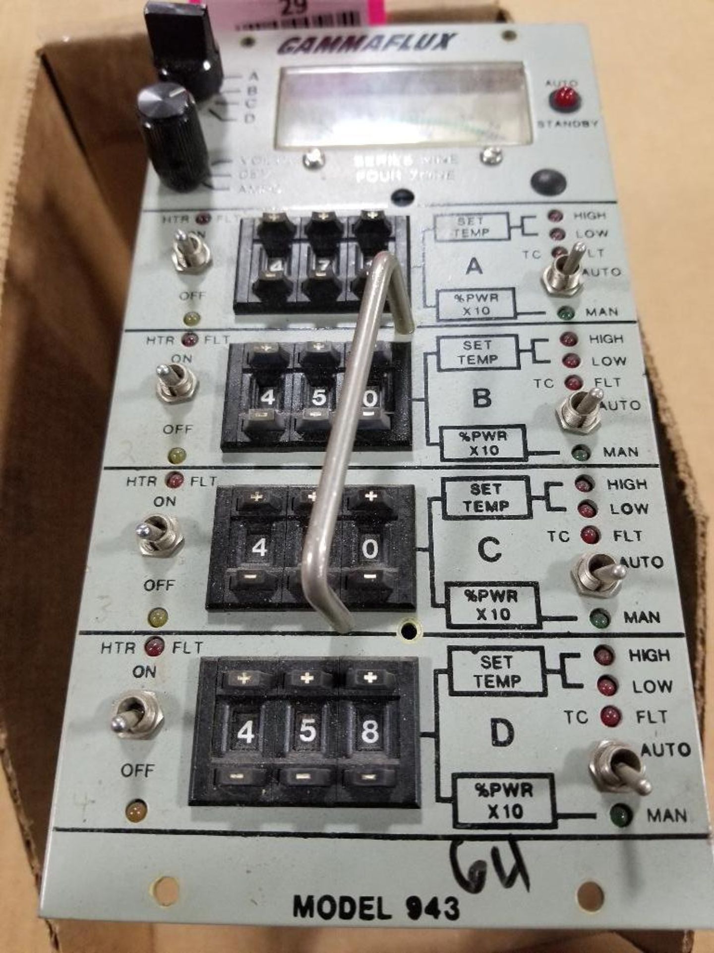 GammaFlux 4 zone controller. Model 943.