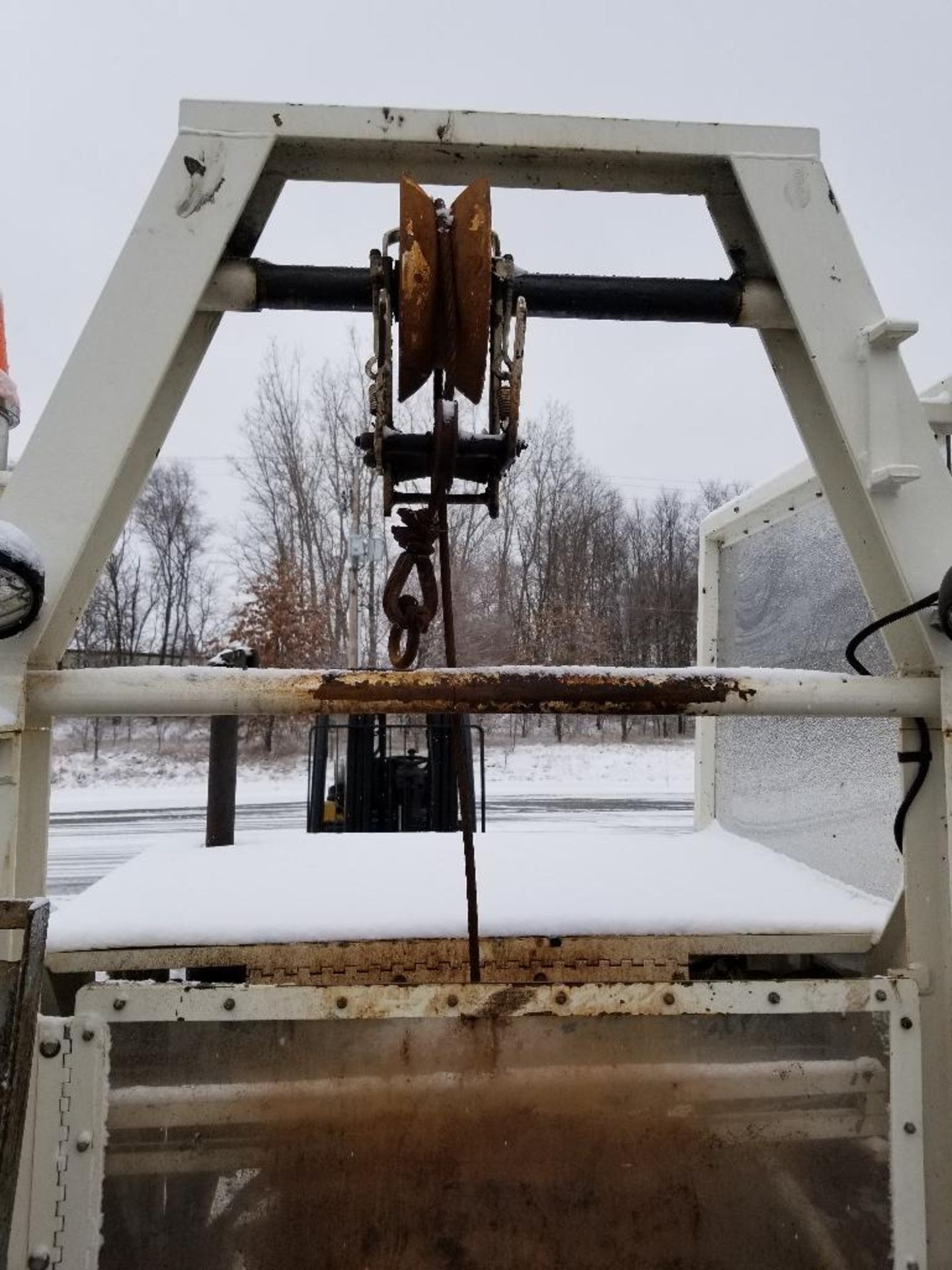 Sewer Equipment Company bucket pull-in and and truck loader. - Image 11 of 40