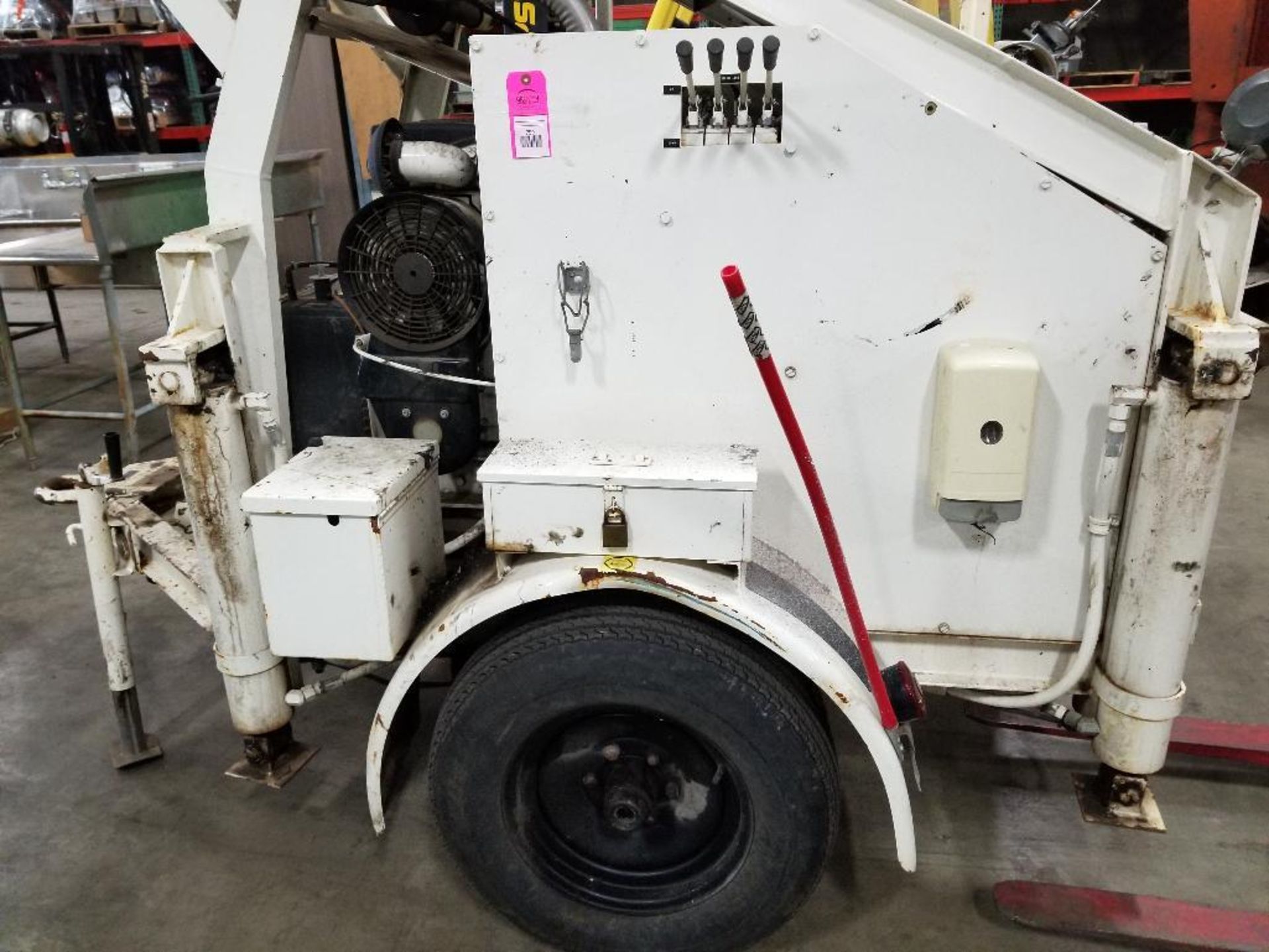 Sewer Equipment Company bucket pull-in and and truck loader. - Image 28 of 40