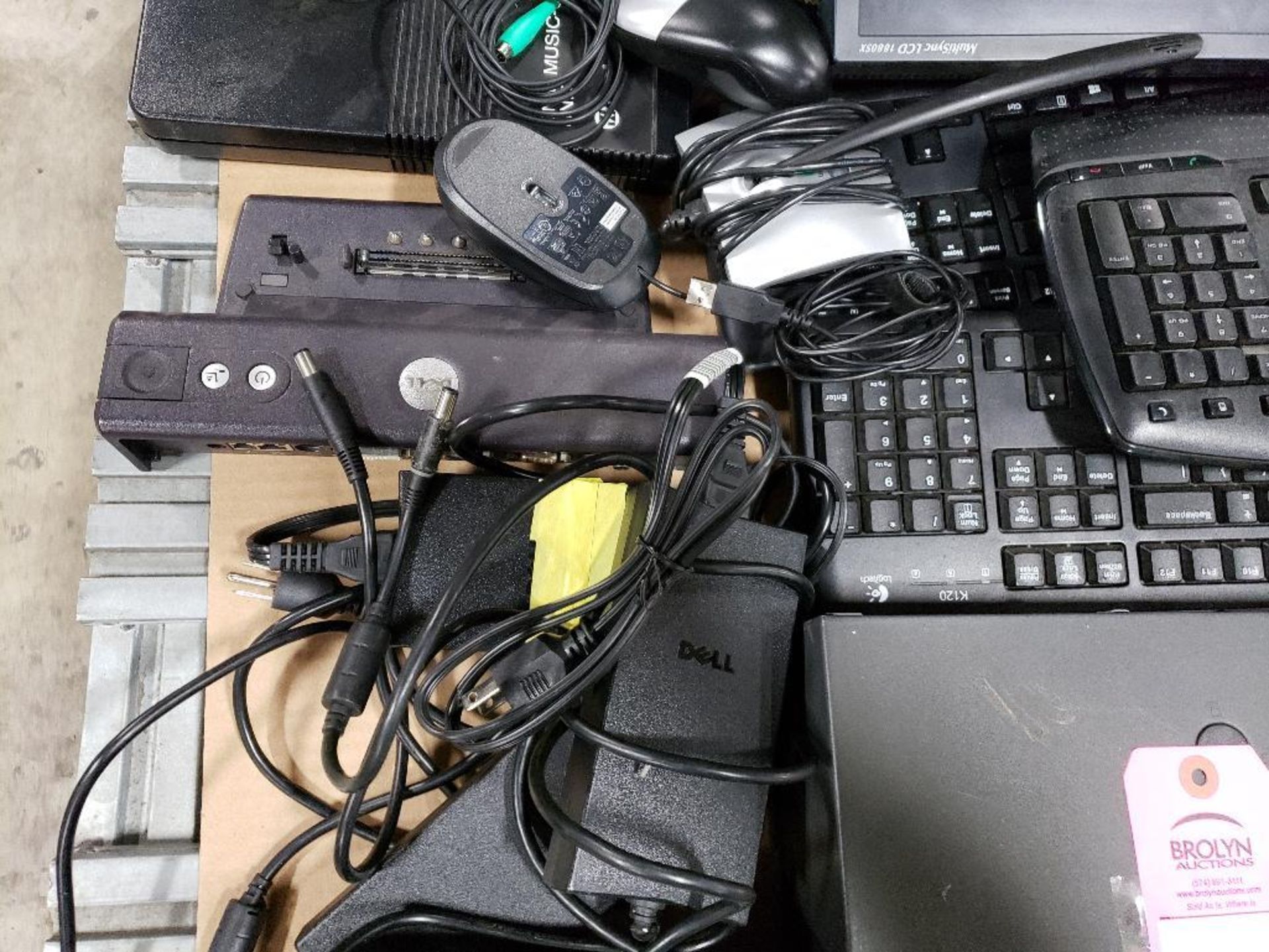 Assorted monitors, keyboards, and other computer hardware. - Image 5 of 17