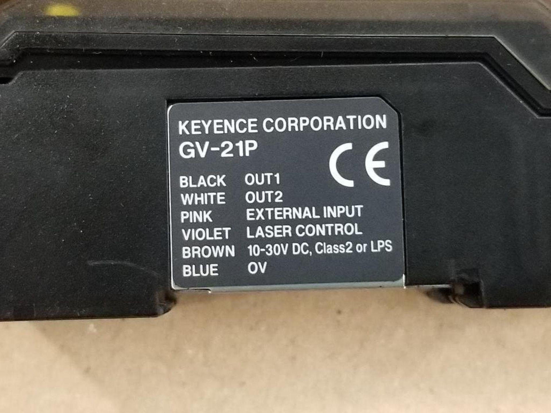 Qty 6 - Keyence CMOS laser sensor units. - Image 4 of 7