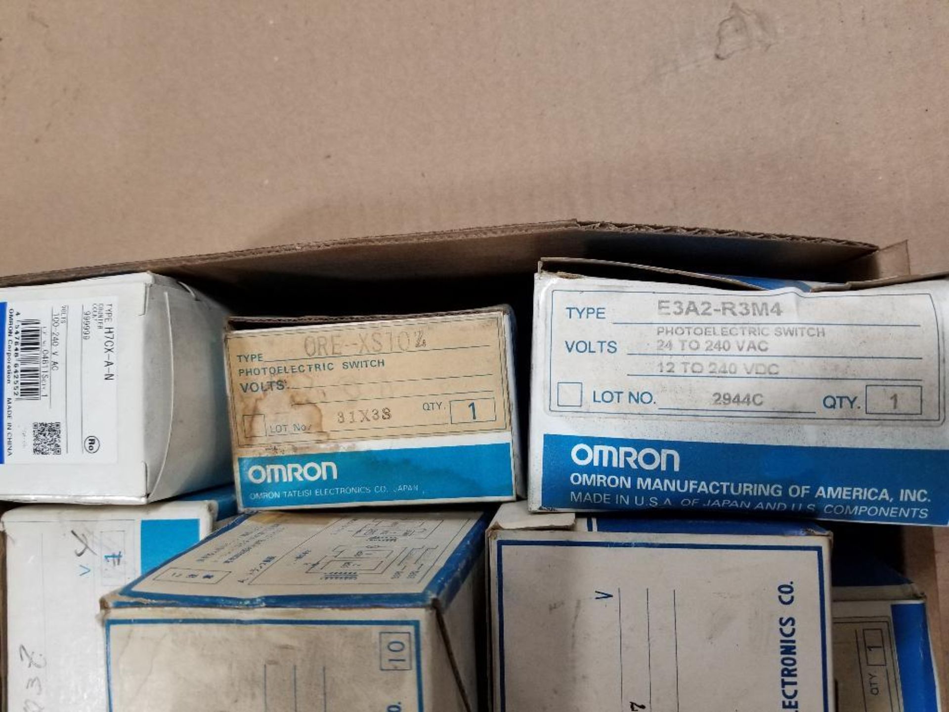 Qty 10 - Omron electrical parts. New in box. - Image 4 of 5