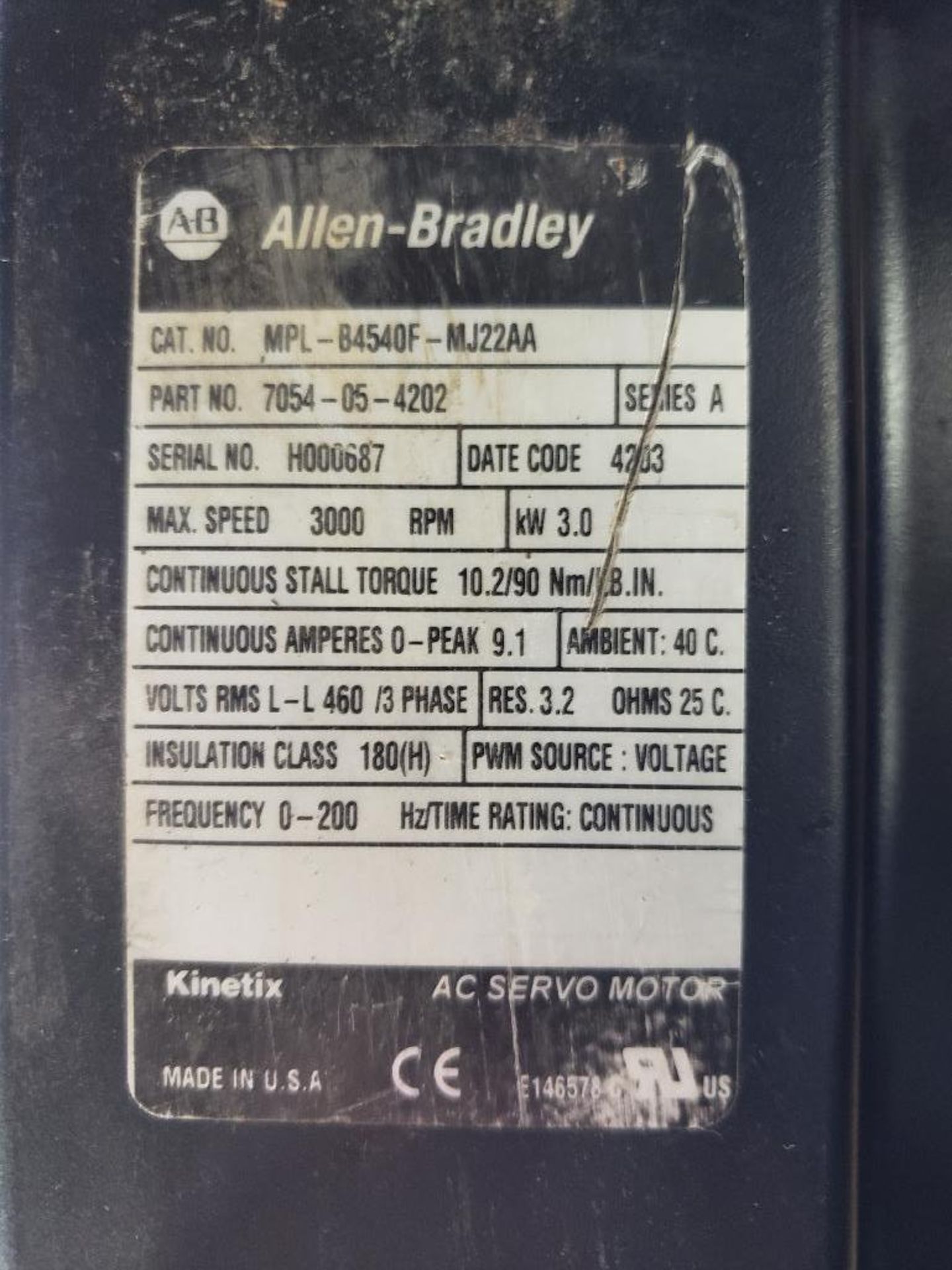 3kW Allen Bradley servo motor. Catalog MPL-B4540F-MJ22AA. - Image 2 of 2