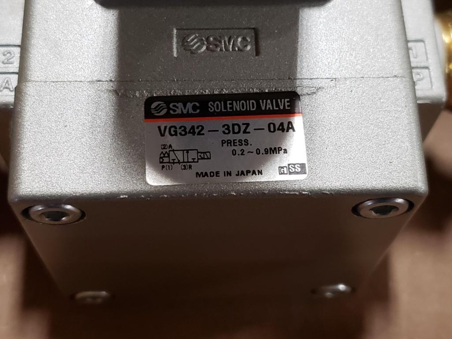 Qty 3 - SMC VG342-3DZ-04A Solenoid Valve. - Image 2 of 4