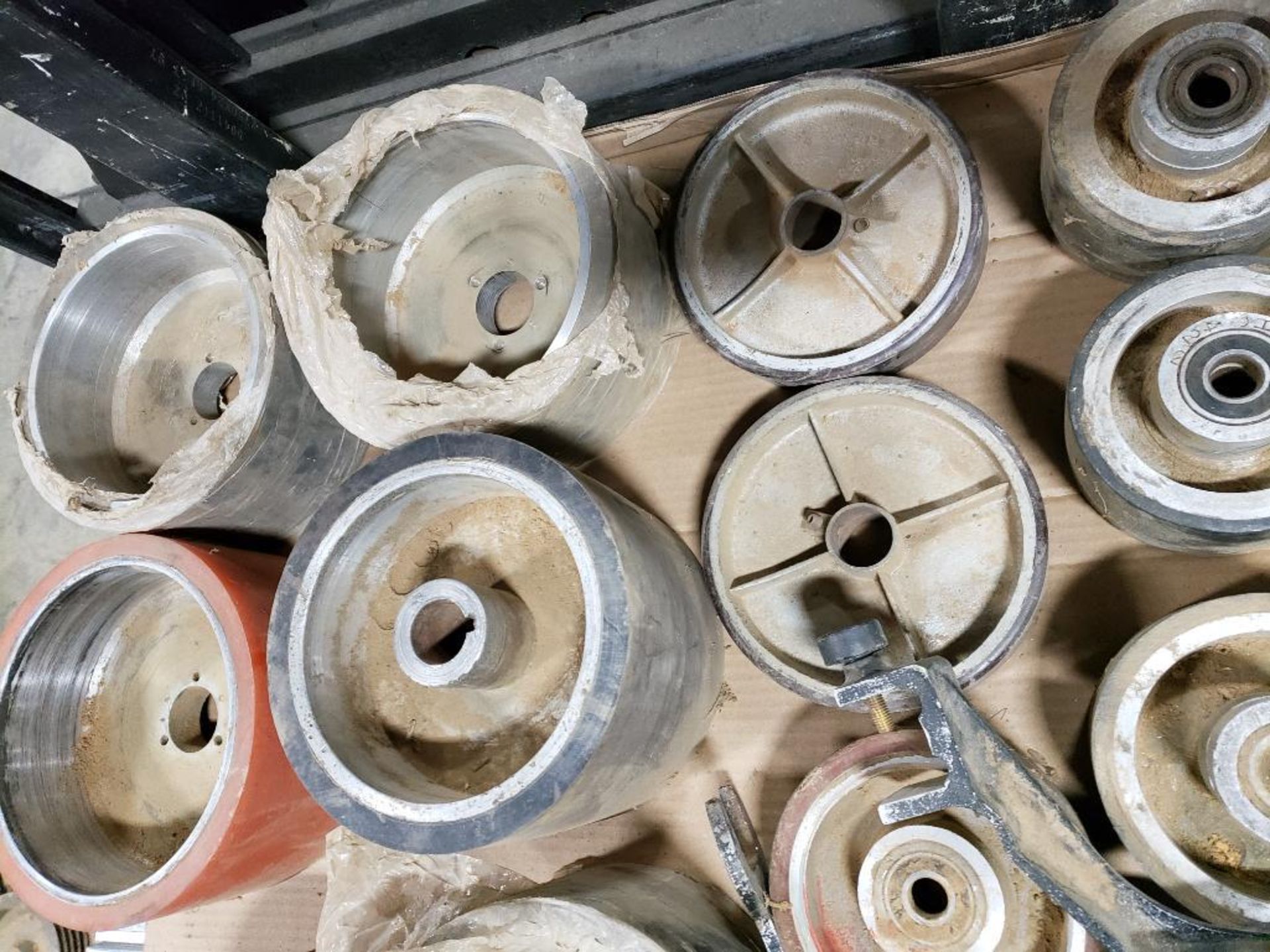 Pallet of assorted rollers press wheels. - Image 4 of 7