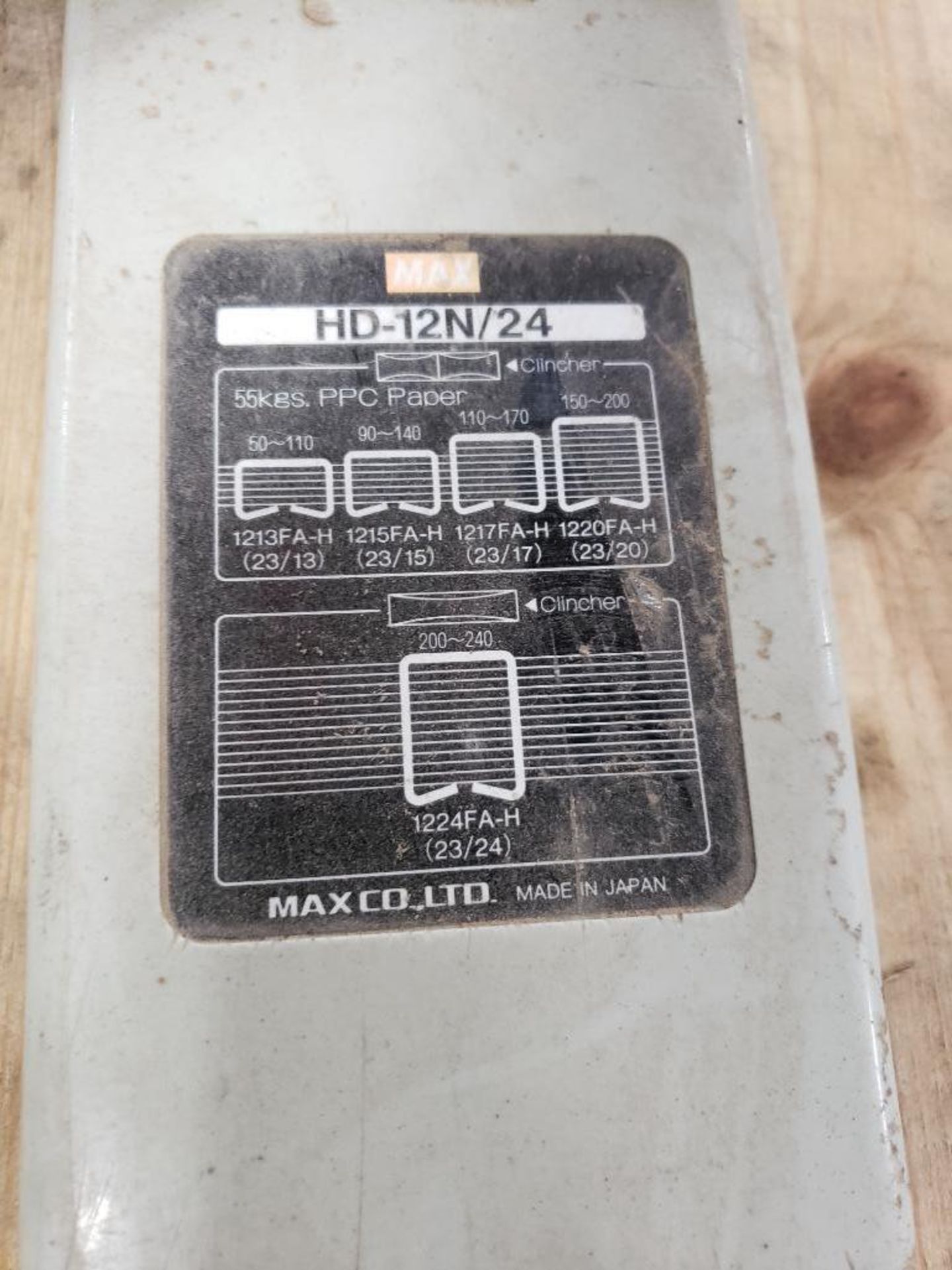 Maxco LTD HD-12N/24 heavy-duty staple machine. - Image 2 of 3