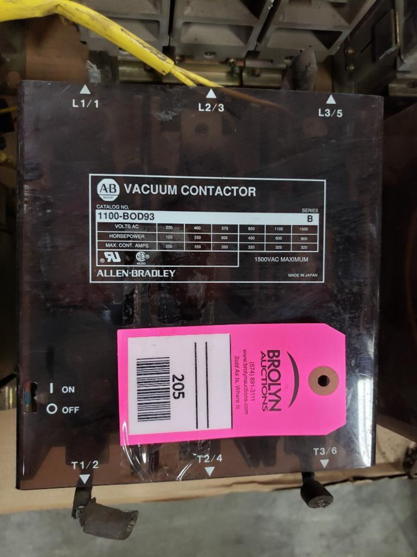 Allen Bradley vacuum contactor 1100-BOD93.
