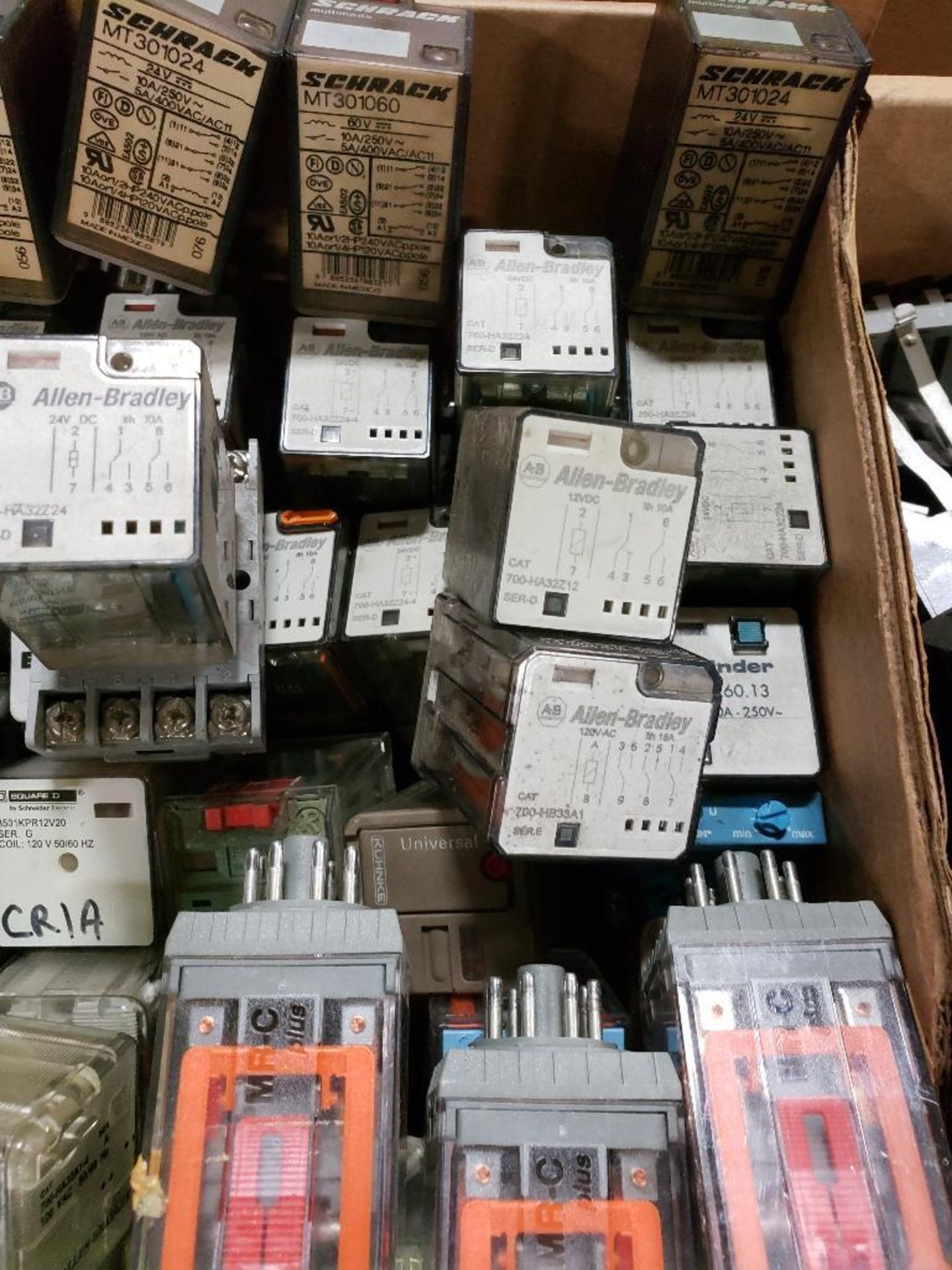 Large assortment of relays. Allen Bradley, Square-D. - Bild 4 aus 5