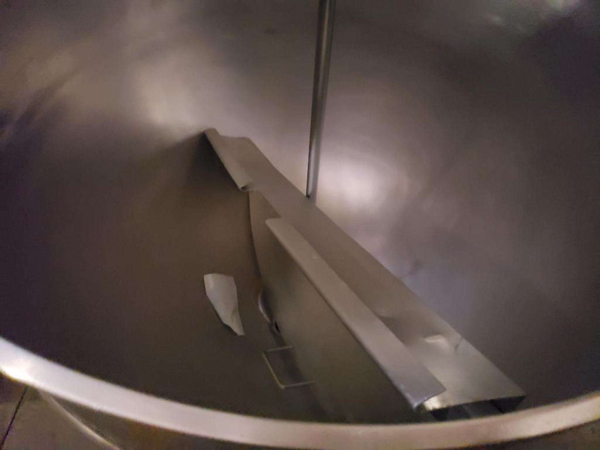 Stainless steel kettle mixer with SPXFlow lightnin mixer. - Image 4 of 11