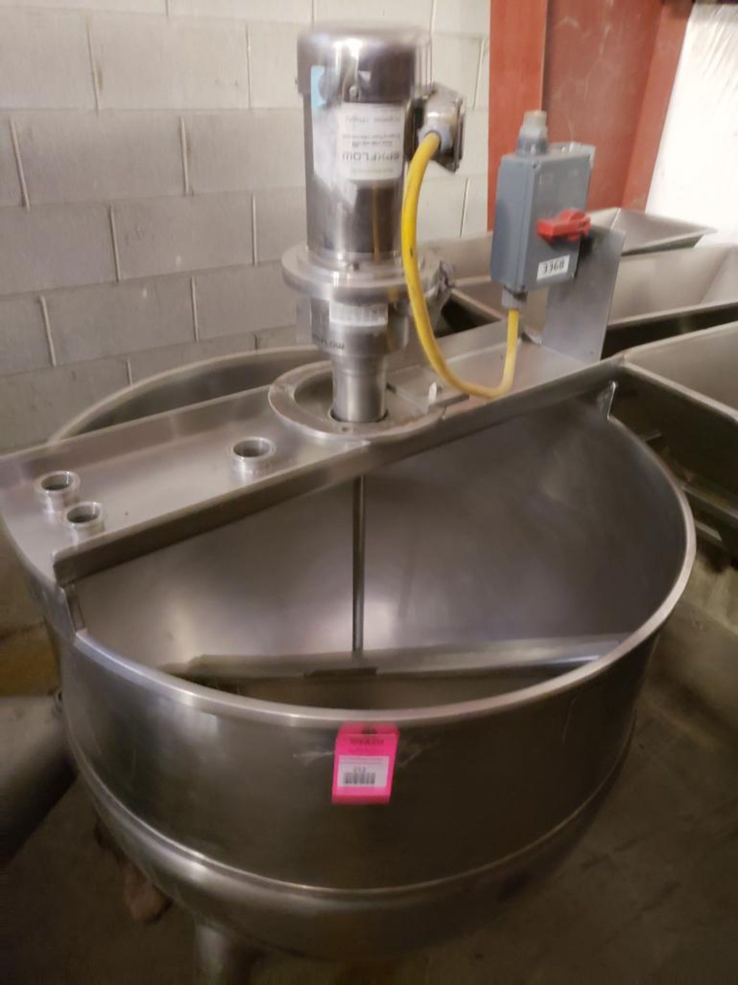 Stainless steel kettle mixer with SPXFlow lightnin mixer.