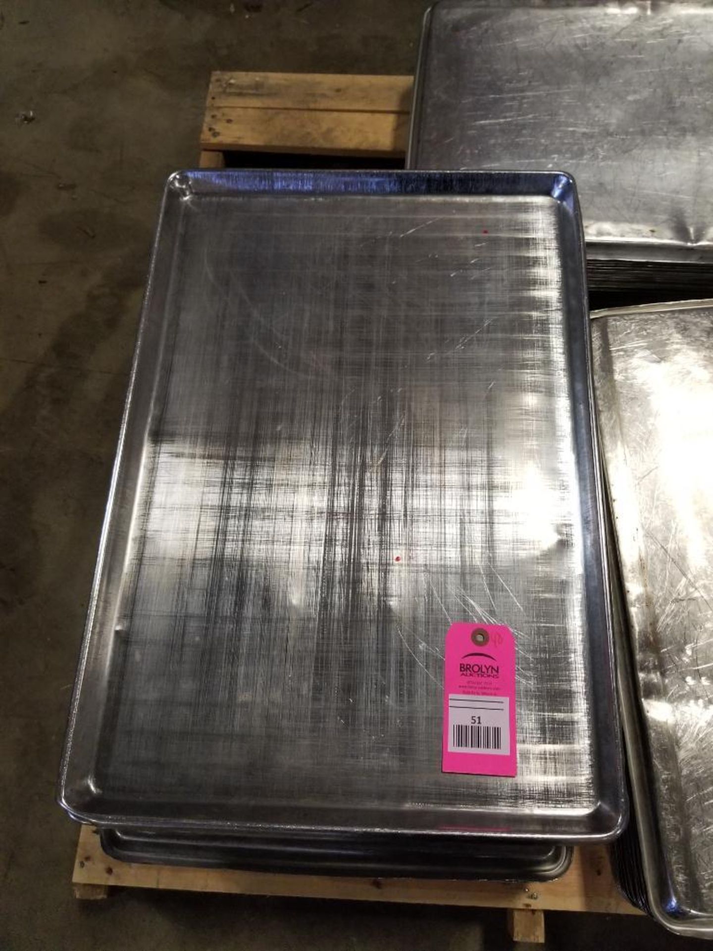 Qty 40 - Baking sheet pan. 18" W x 26" D. - Bild 2 aus 2