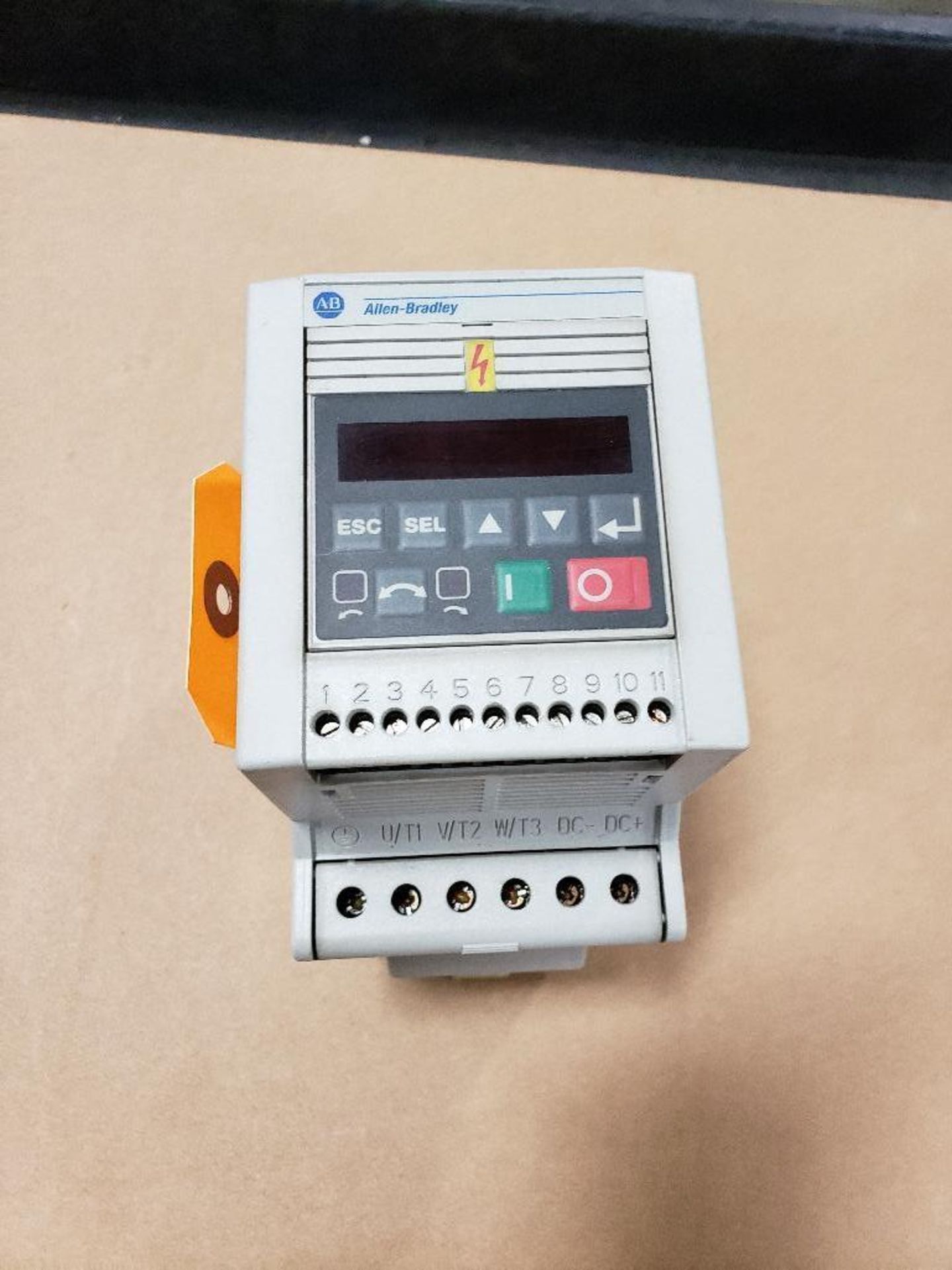 Allen Bradley 160-BA03NPS1 preset speed controller.