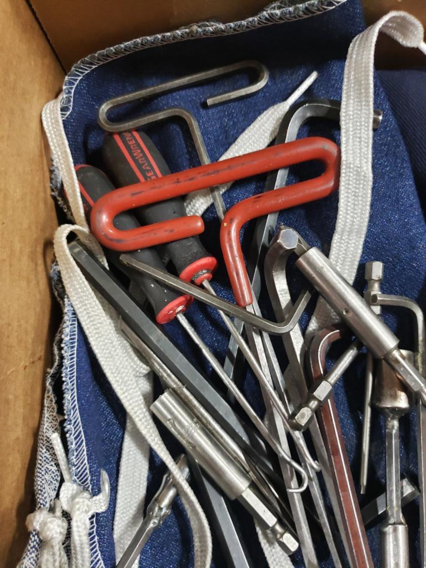 Assorted tools. Allen wrenches, drill exsentions, apron. - Image 3 of 4