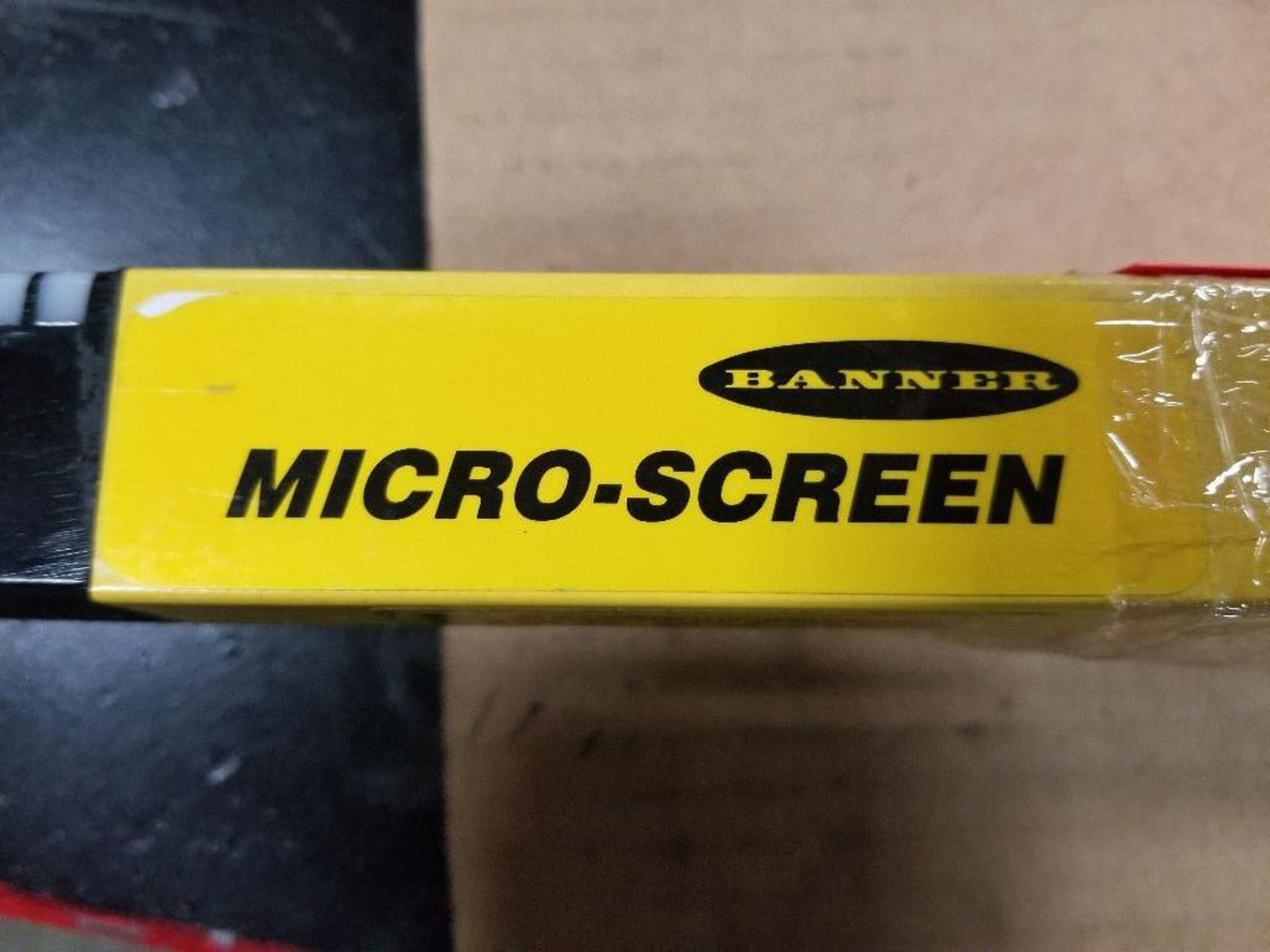 Banner Micro-Screen Light curtain transmitter / receiver set. USR4824Y, USE4824Y. - Image 4 of 6