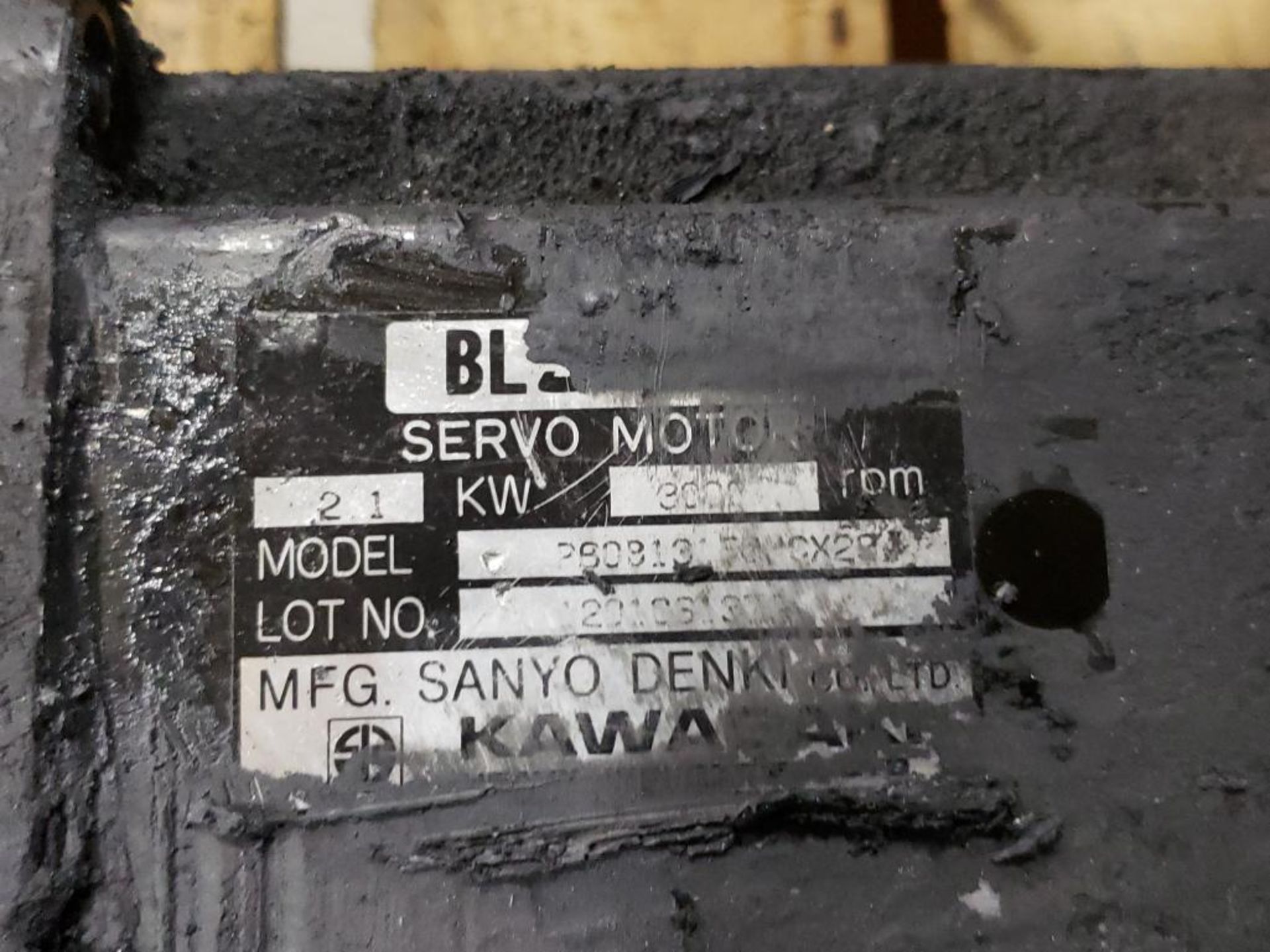 2.1kW Kawasaki Servo Motor P60B13150HCX23. 3000RPM. - Image 2 of 4