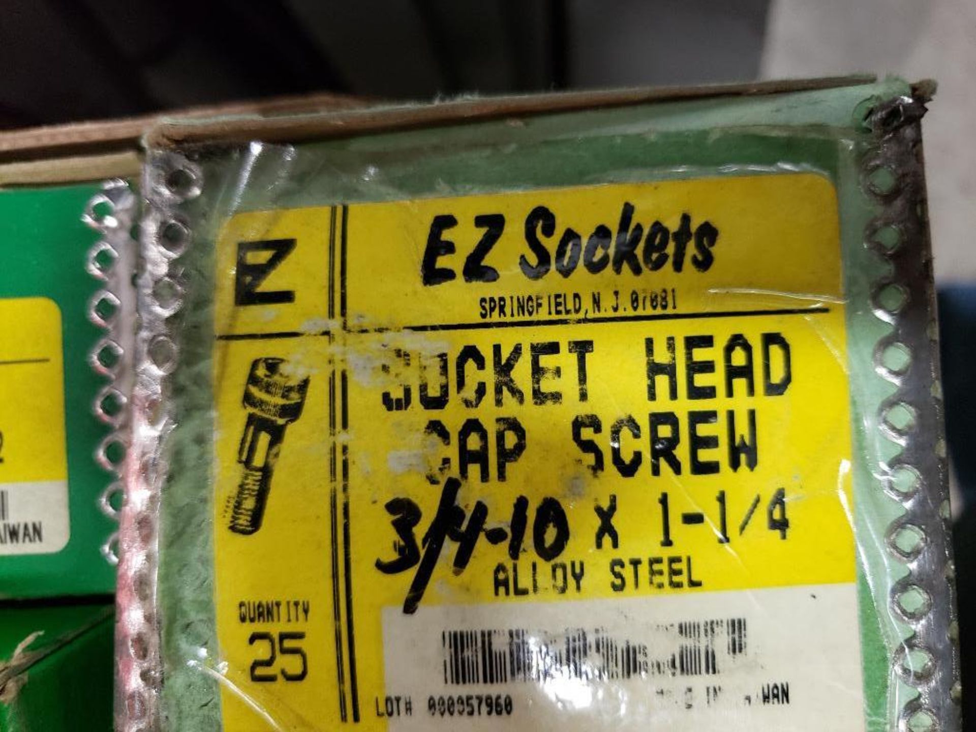 Large Qty of assorted EZ Sockets socket head cap screw. 3/4", 3/8". New in Box. - Image 3 of 5