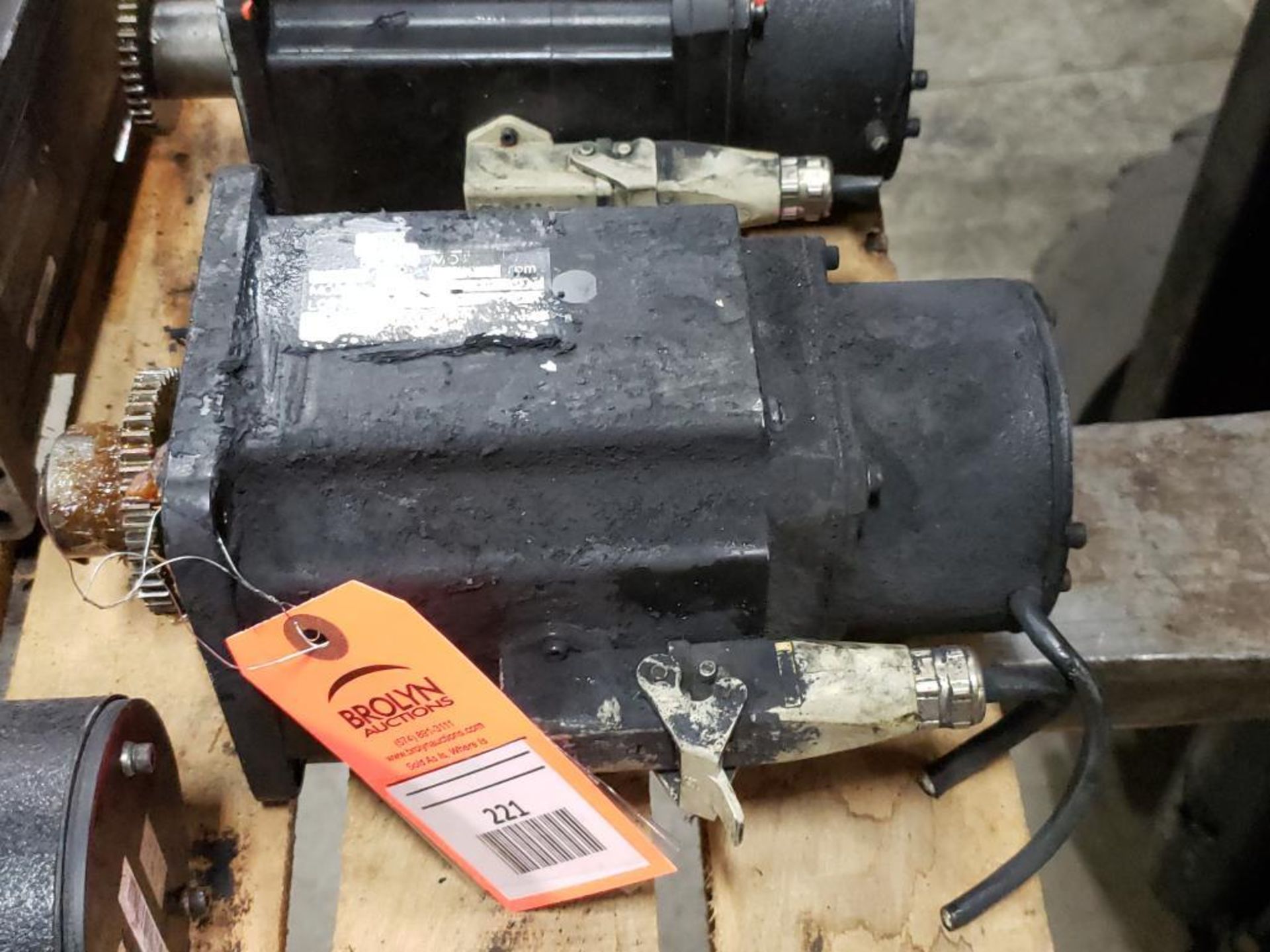 2.1kW Kawasaki Servo Motor P60B13150HCX23. 3000RPM.