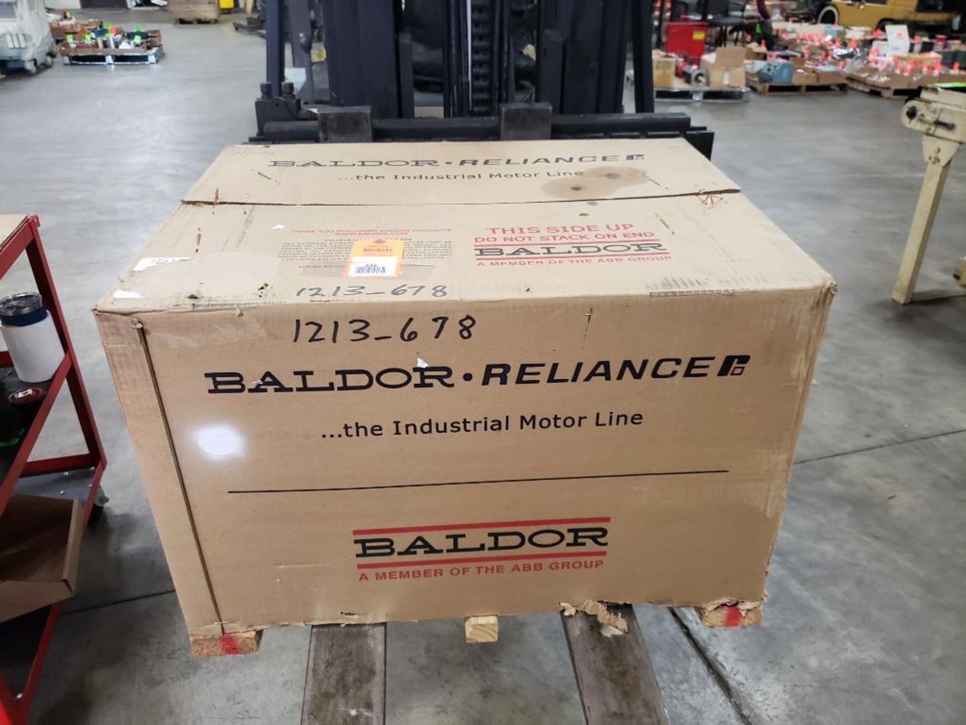 30HP Baldor Reliance 3PH motor. 2013000110. 575V, 3520RPM, 286TSC-Frame. - Image 2 of 6