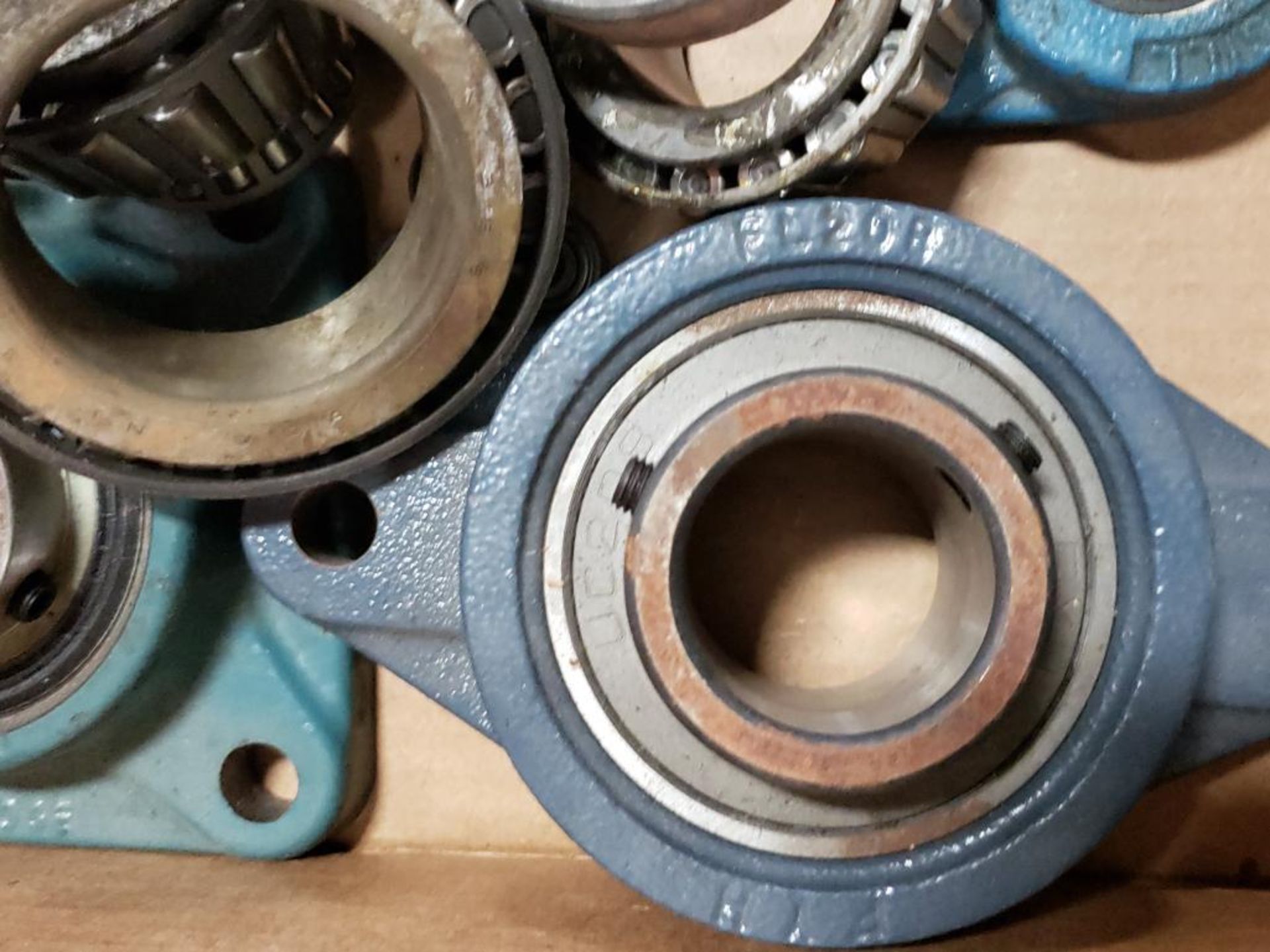 Assorted bearings, pillow block bearings. McGill. - Image 2 of 5