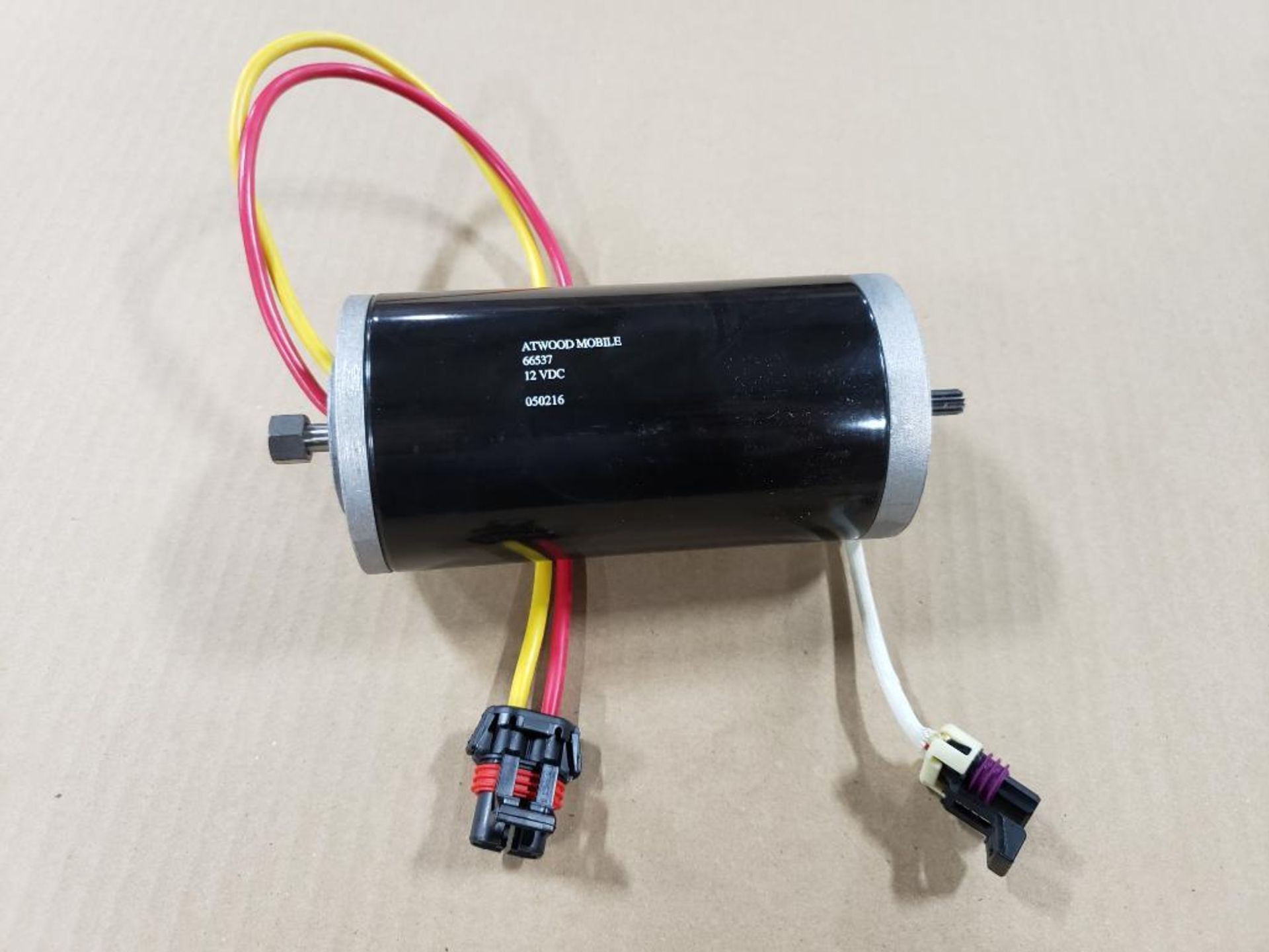 Qty 18 - Chiaphua components PM30R-60F-1004. Atwood Mobile 66537 12VDC Motors. New in box. - Image 3 of 5