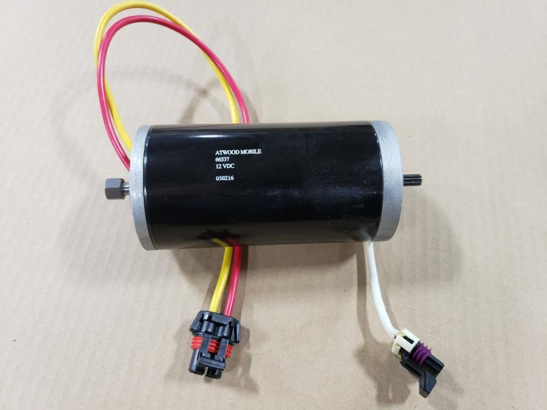 Qty 18 - Chiaphua components PM30R-60F-1004. Atwood Mobile 66537 12VDC Motors. New in box. - Image 3 of 5