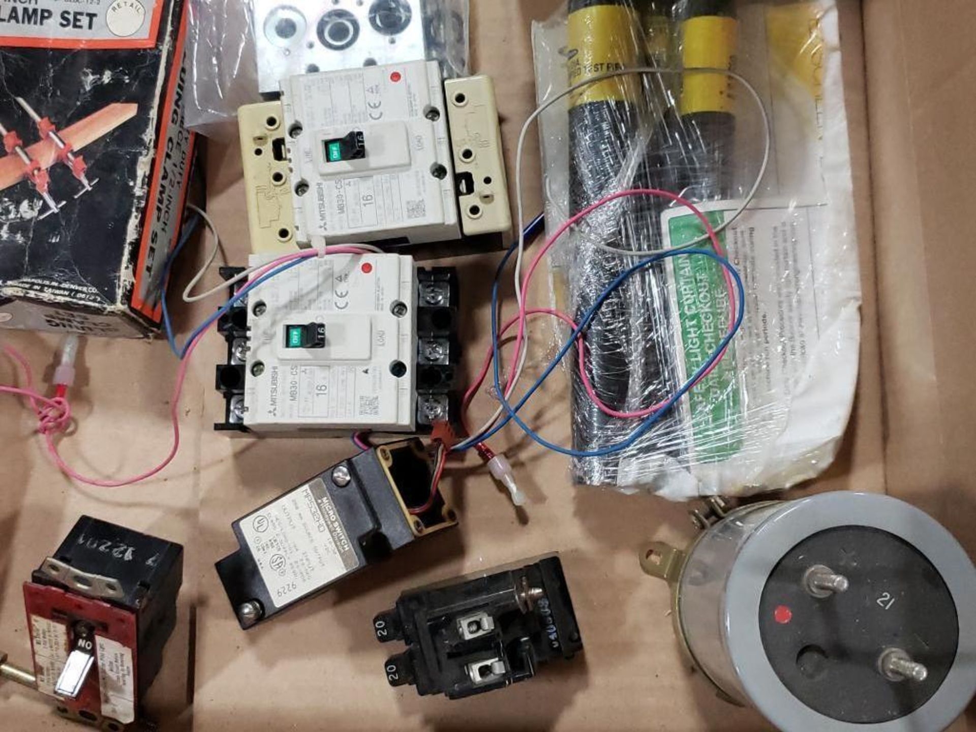 Assorted electrical. Mitsubishi, Micro-Switch, APC. - Image 2 of 12