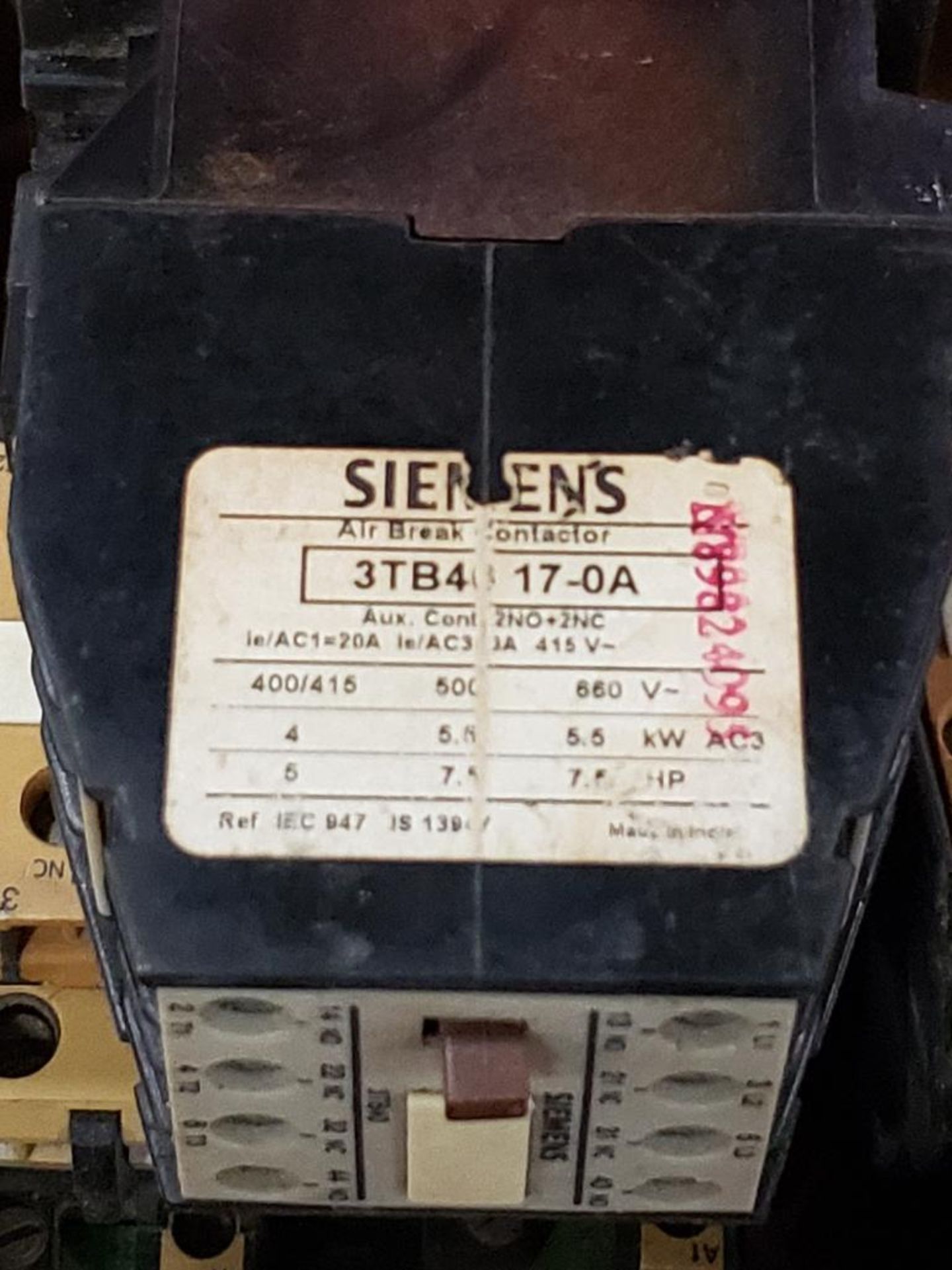 Assorted electrical contactors. Siemens, Telemecanique. - Image 3 of 5