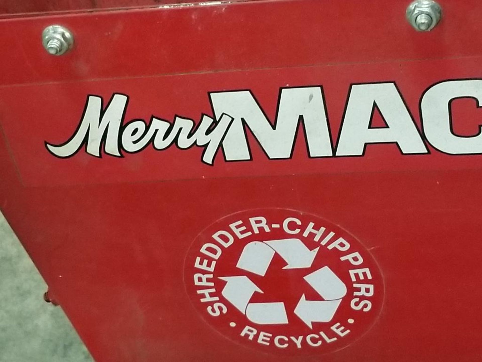 Merry MAC Leaf shredder chipper machine. 5HP Briggs & Stratton motor. - Image 5 of 8