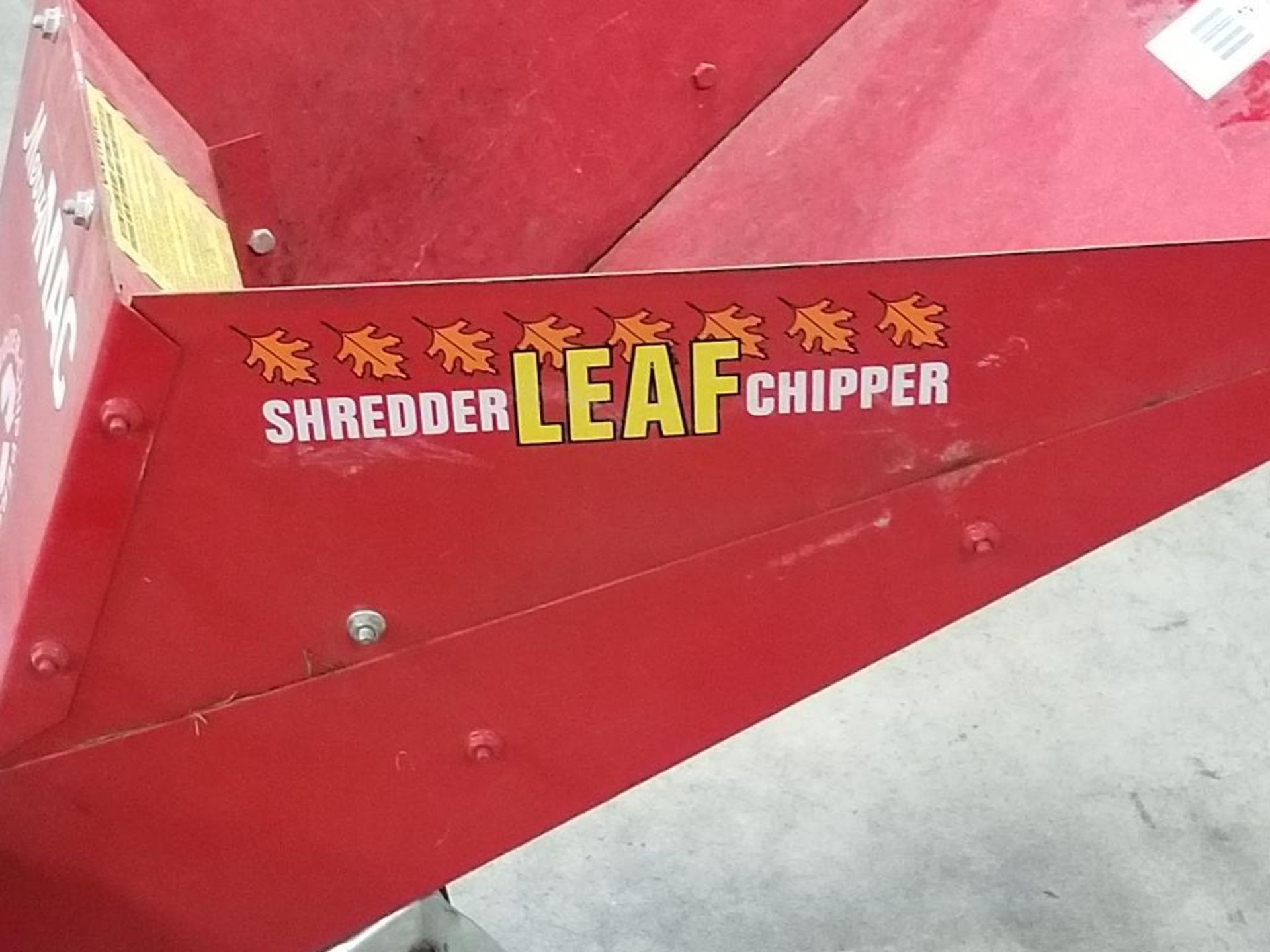 Merry MAC Leaf shredder chipper machine. 5HP Briggs & Stratton motor. - Image 4 of 8