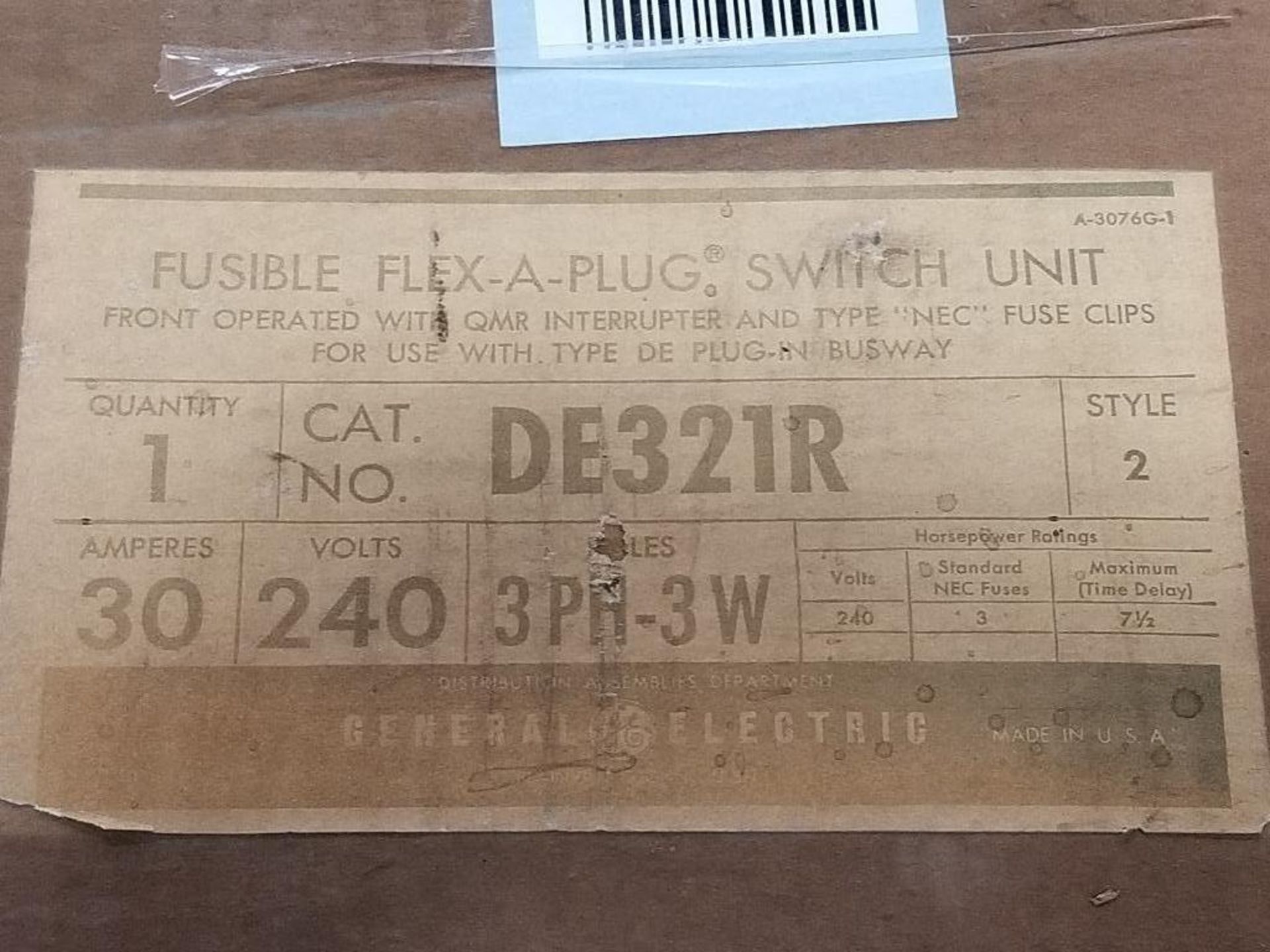 GE DE321R Fusible Flex-A-Plug switch unit. 30AMP, 240V, 3PH. - Image 2 of 2