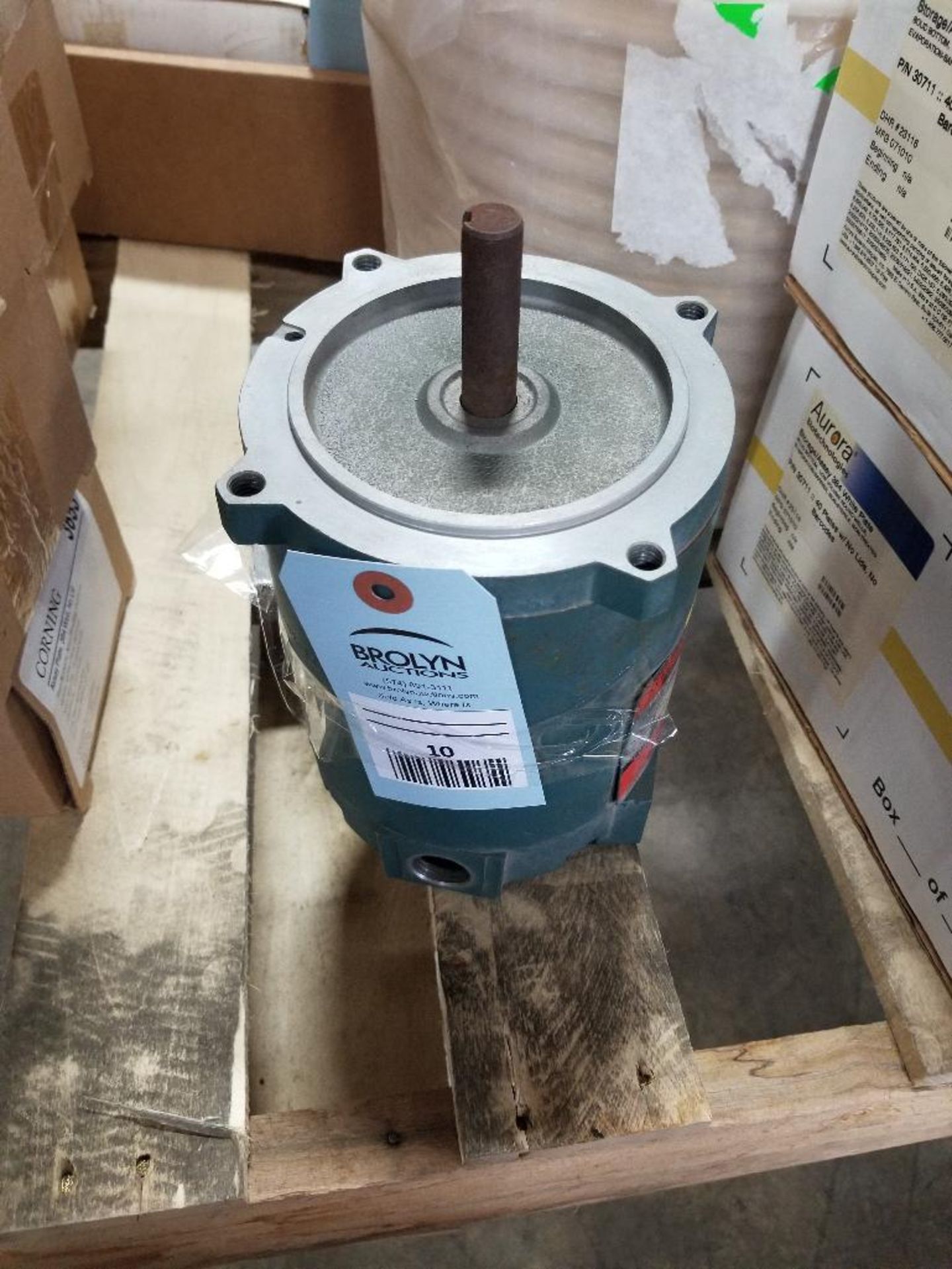 1/3HP Reliance Electric S-2000 Duty Master AC motor P56H3002R. 3PH, 208-230V, 1725RPM.