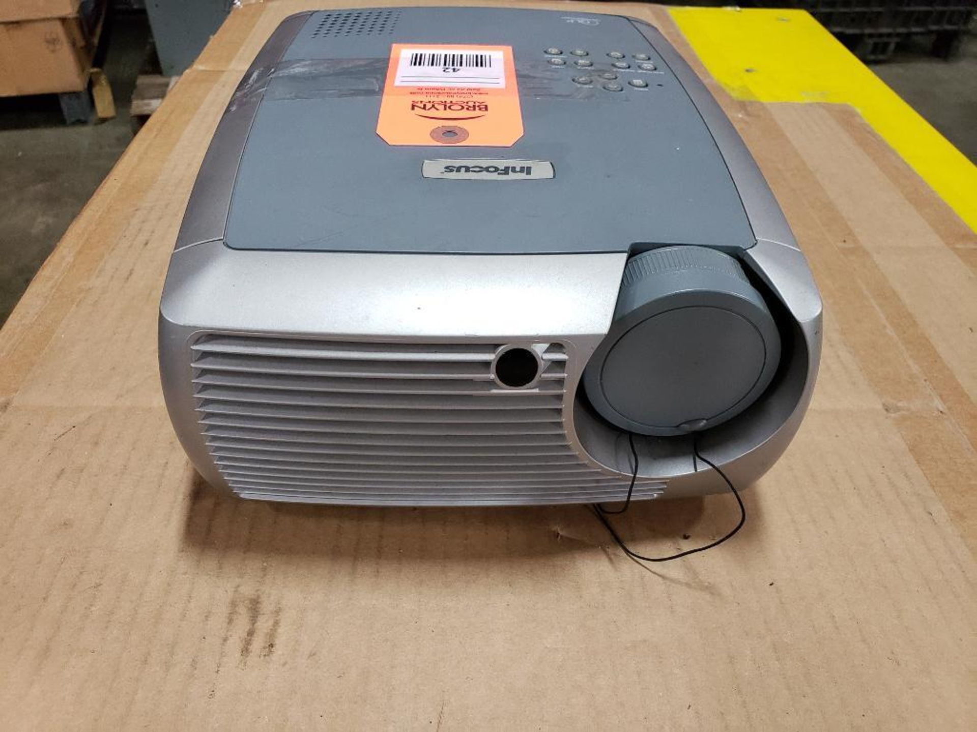 InFocus X3 Projector 100V. - Image 2 of 8