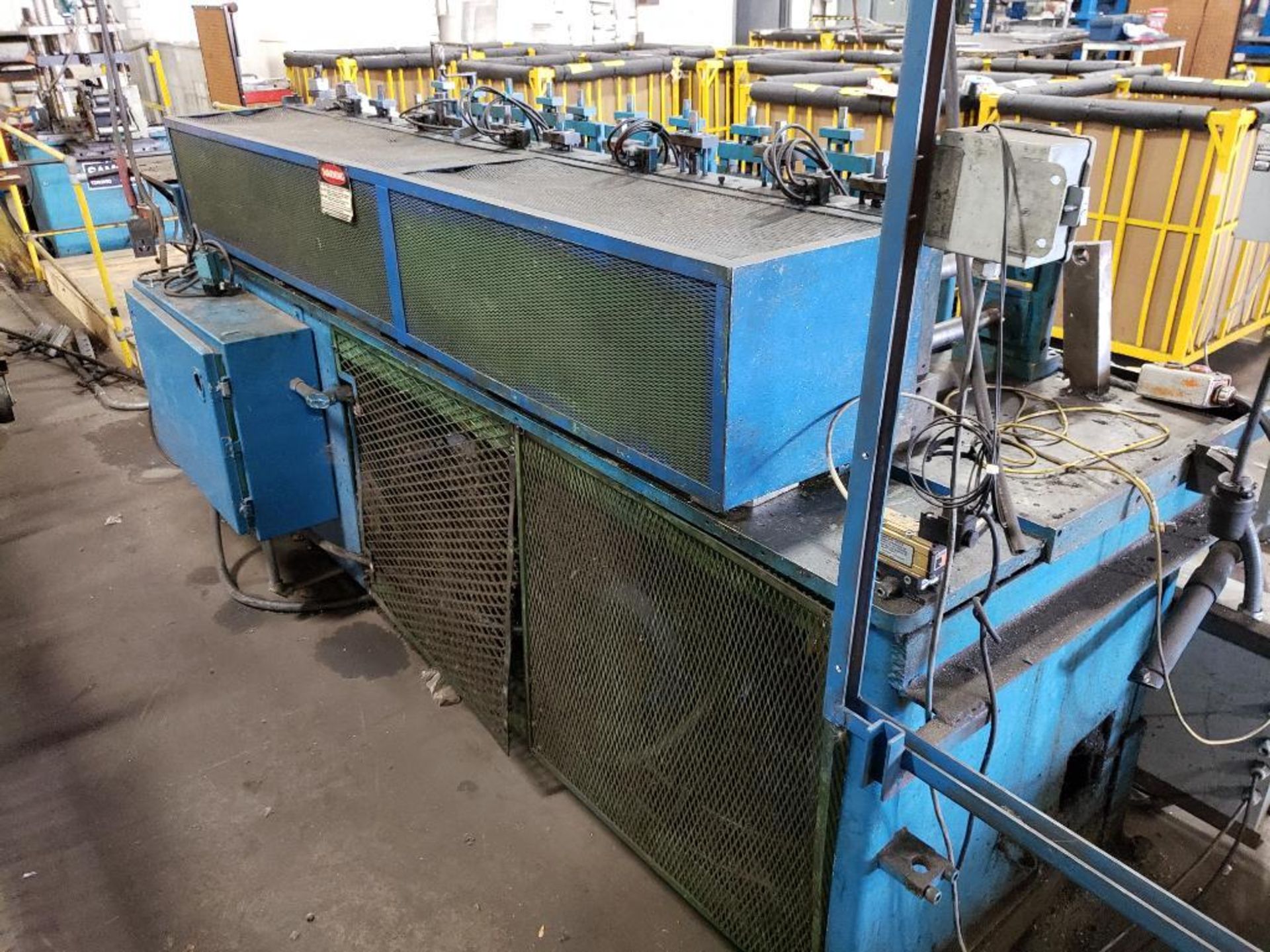 ***Bulk bid*** Complete roll forming line lots 323-326. - Image 9 of 50