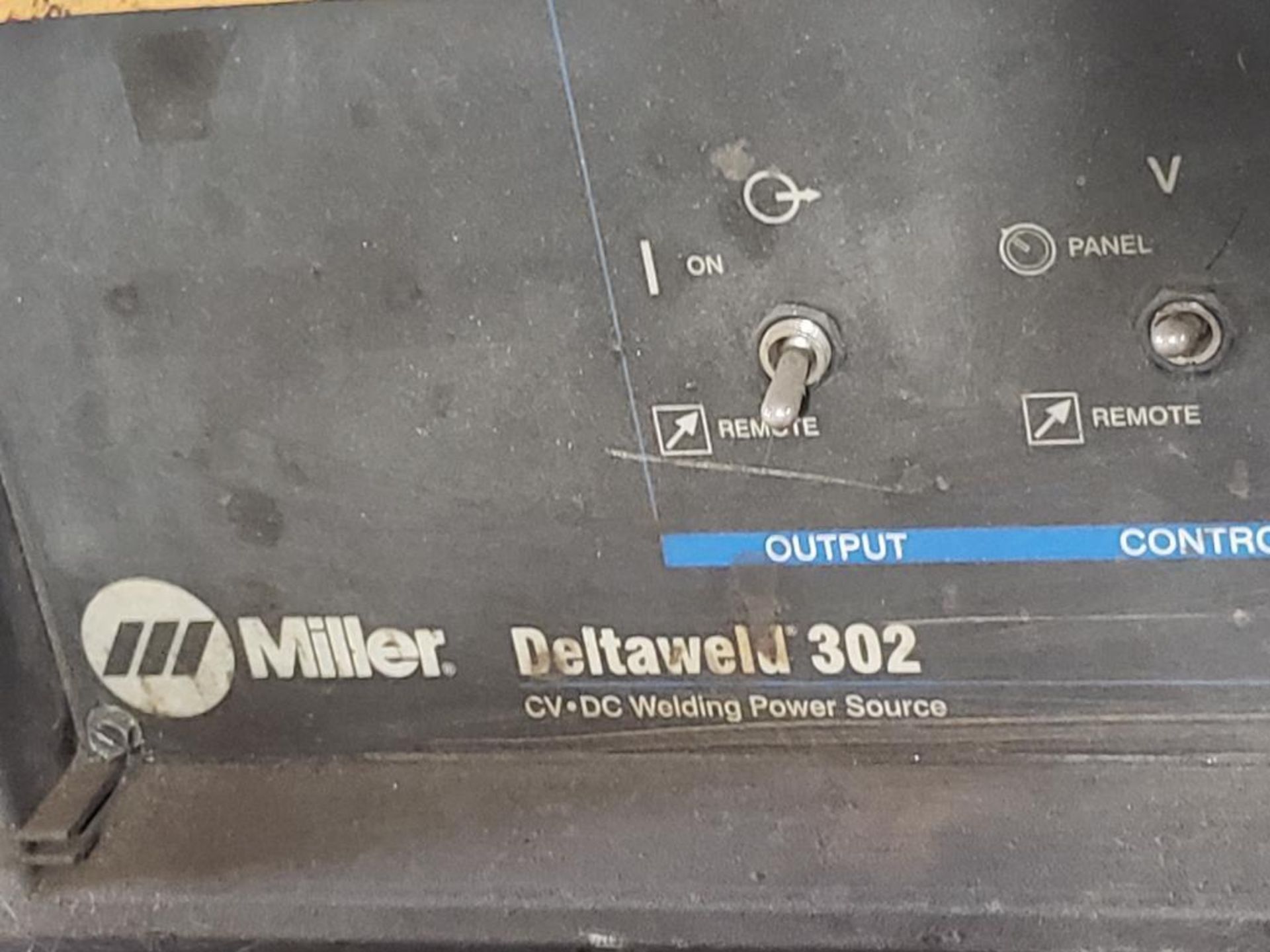 Miller Deltaweld 302 CV-DC Welding power source with S-22A 24V wire feeder. - Image 3 of 5