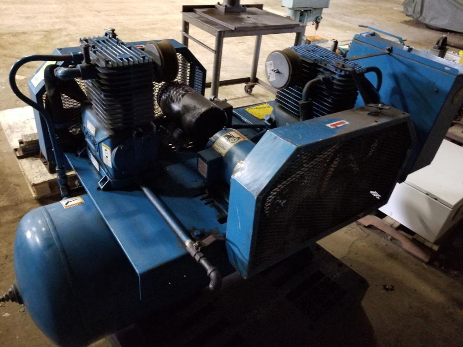 Quincy Air Compressor. 0003008DX3. 3HP Baldor motor. 208-230/460V, 3PH, 1725RPM. - Image 8 of 11