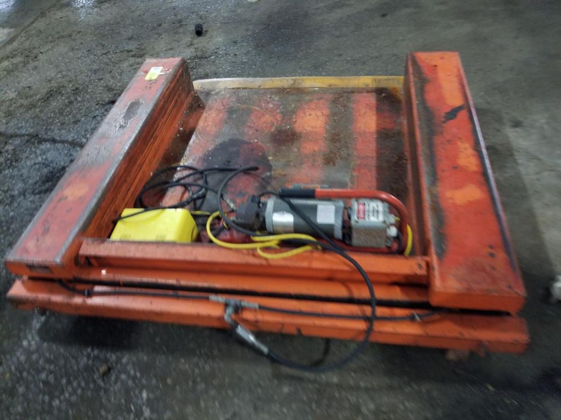 Pallet lifting table. - Image 5 of 5