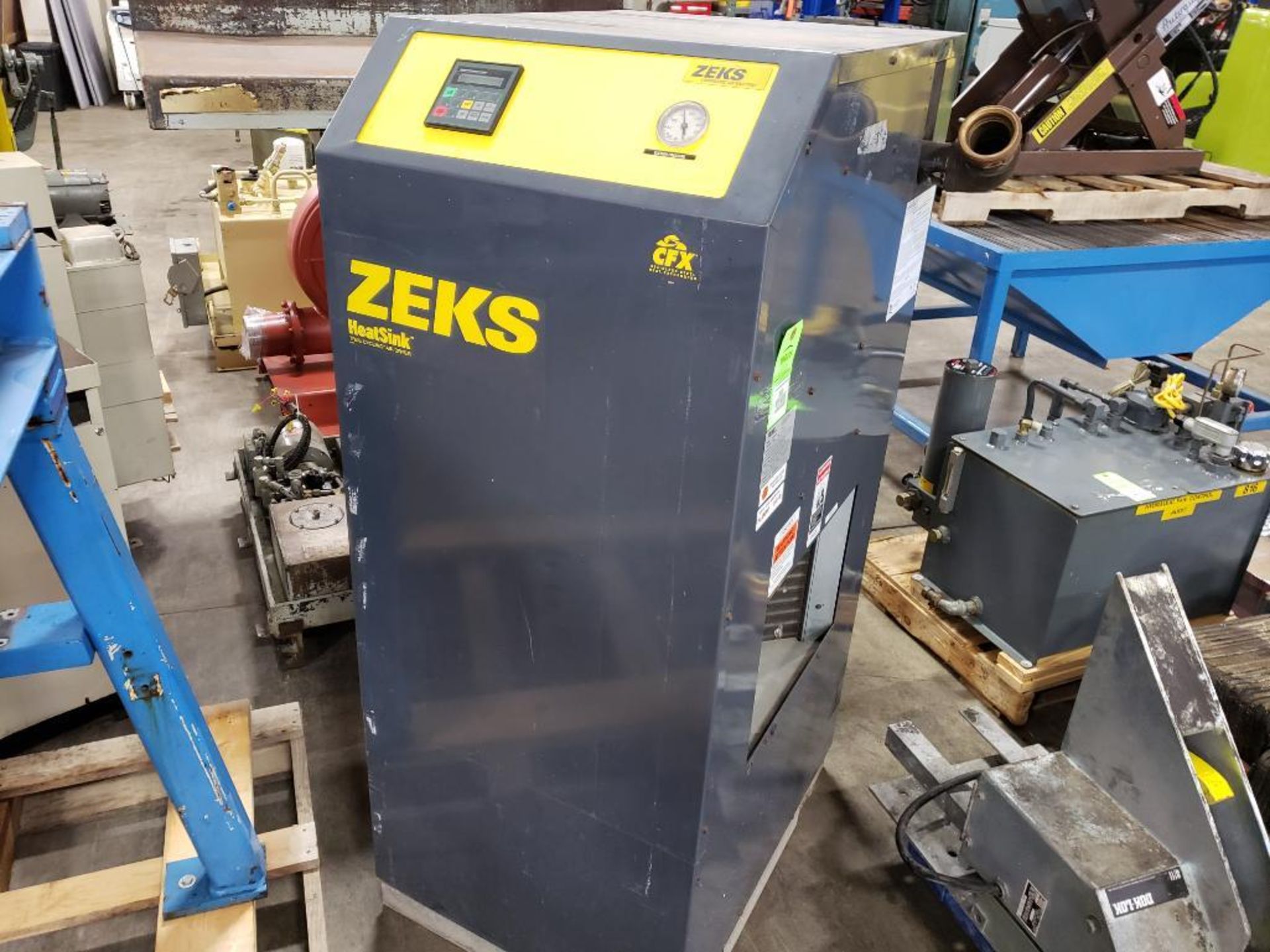 Zeks compressed air dryer. Model 400HSGA400. 3 phase 460v.