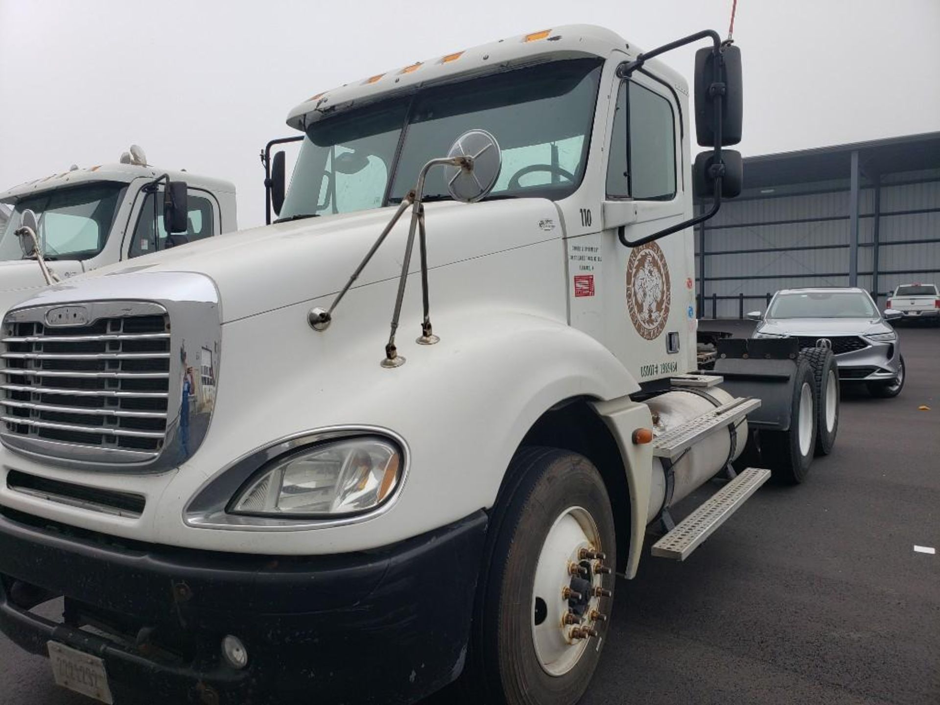 2006 Freightliner Columbia 120 semi truck. VIN 1FUJA6CK16LW72151. - Image 3 of 32