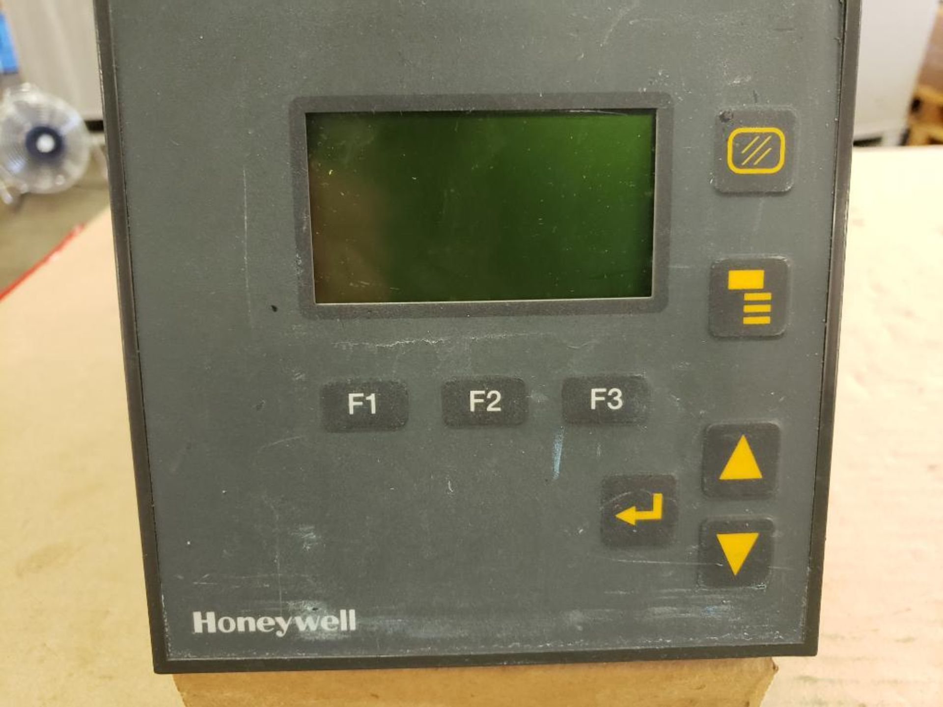 Honeywell 9782P-03-VC-E0000-BD Analyzer controller. - Image 2 of 3