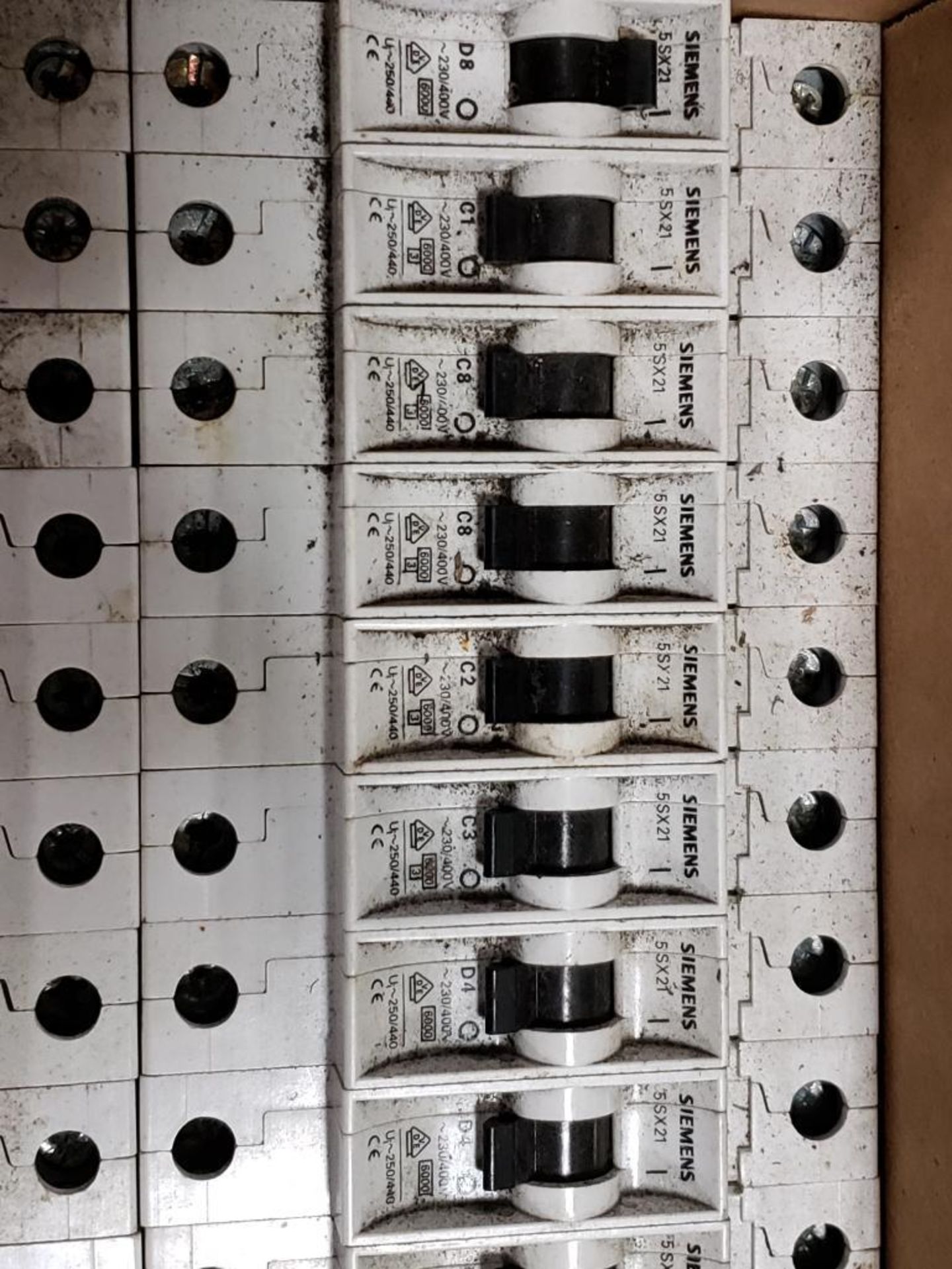 Qty 51 - Assorted fuse breaker. Siemens. - Image 2 of 9