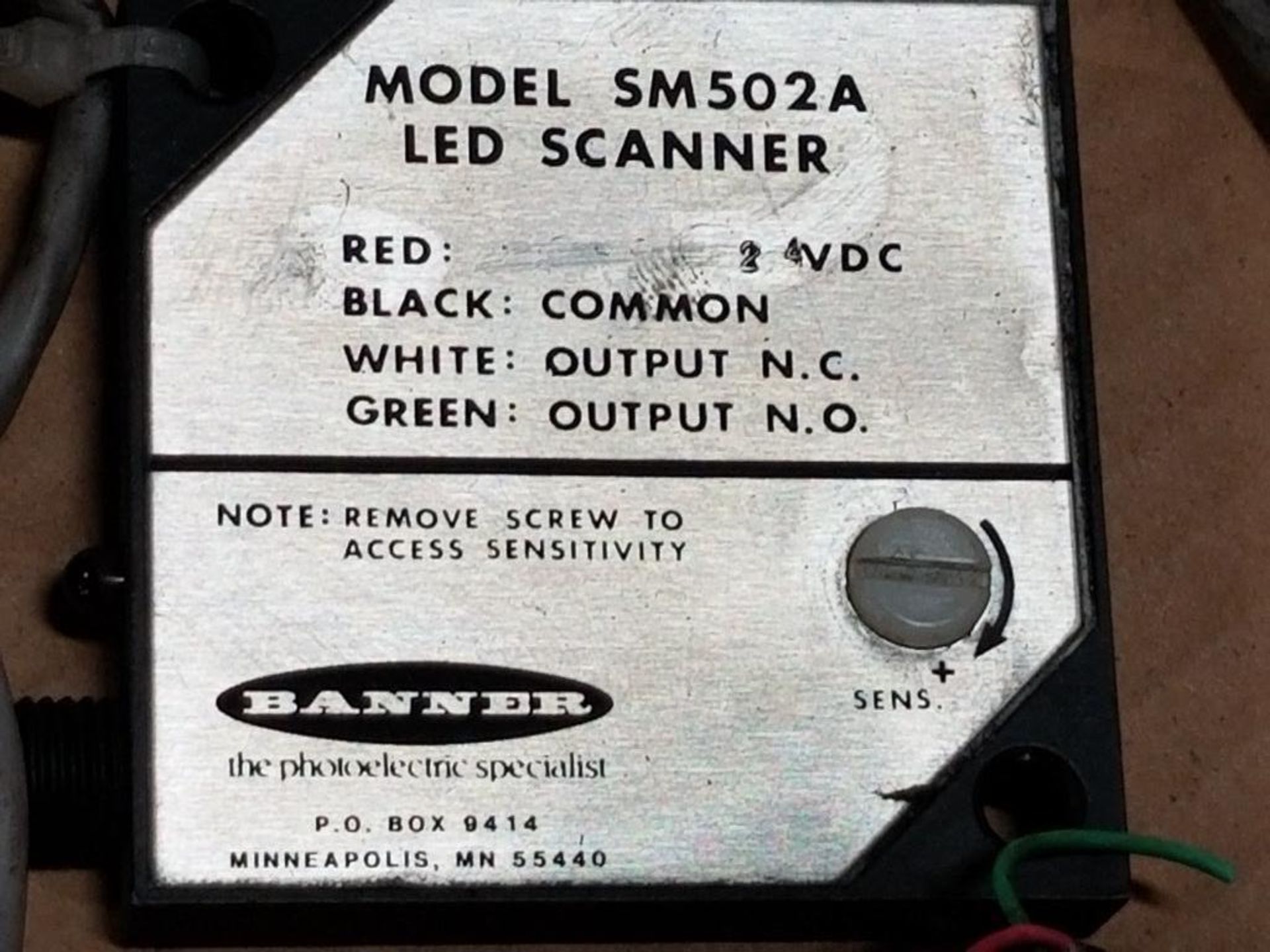 Qty 4 - Banner SM502A LED Scanner. - Image 6 of 6