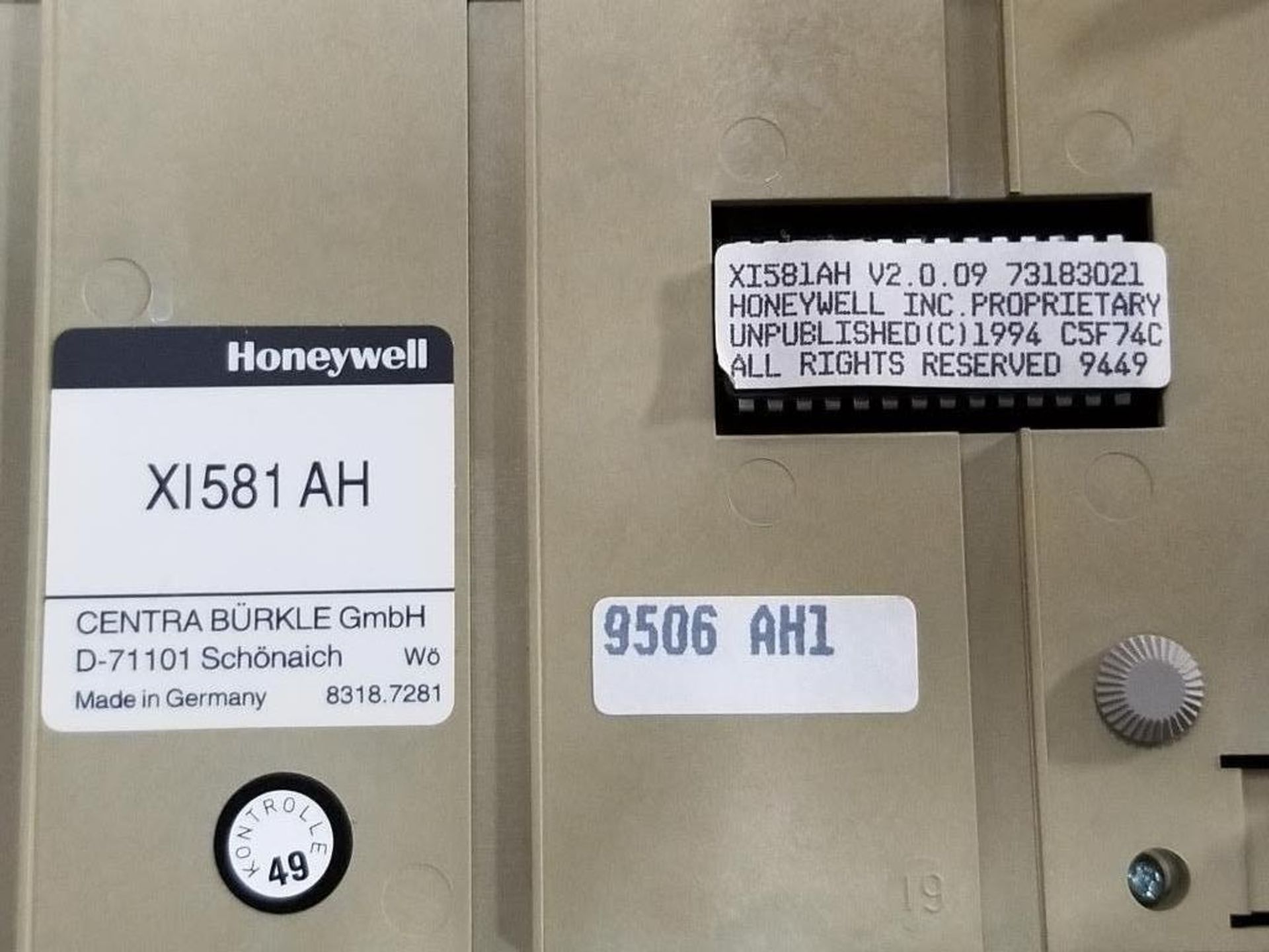 Qty 2 - Honeywell XI581-AH XL500 Terminal Display Operator Interface Panel. - Image 5 of 9