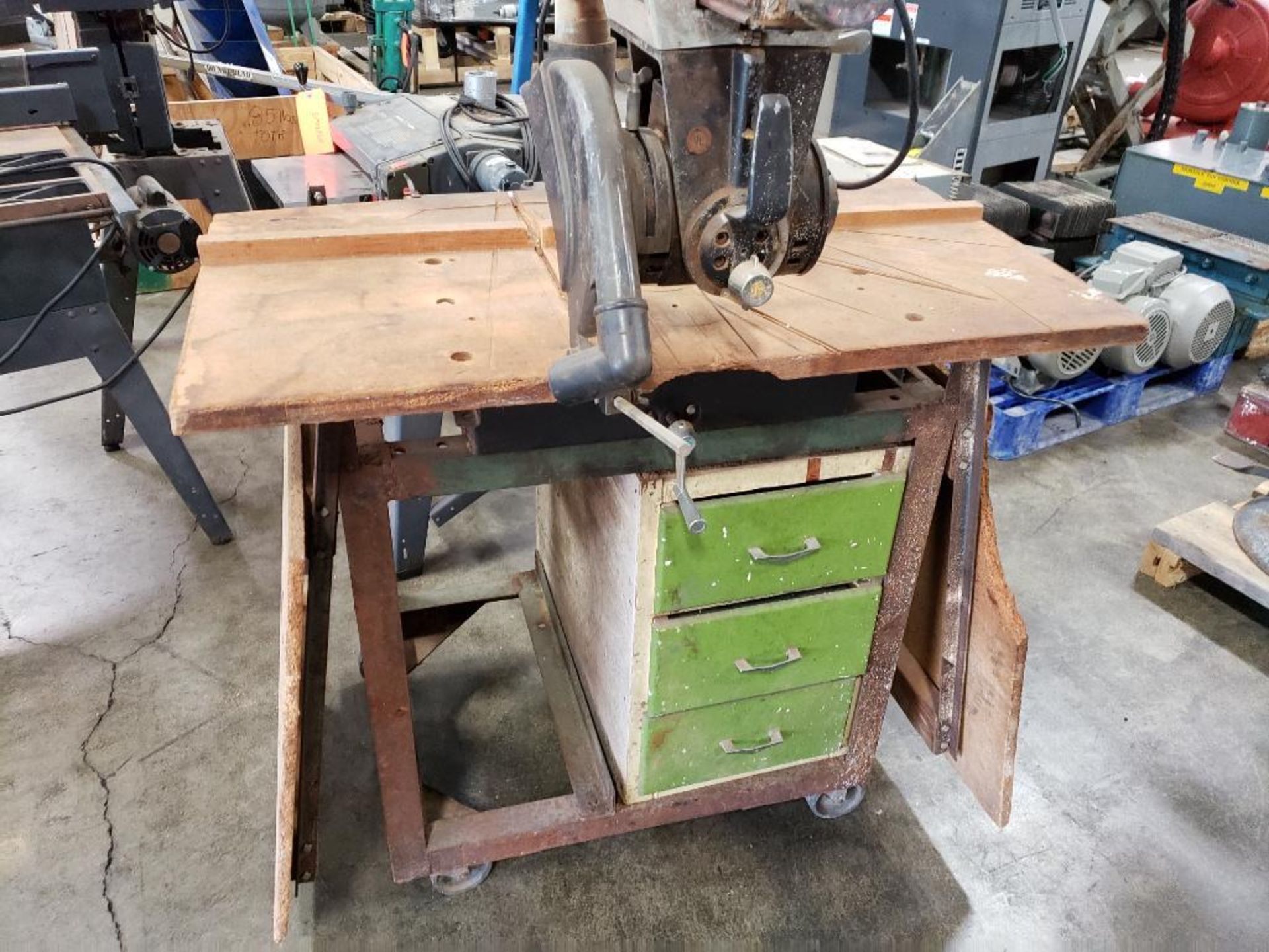 Craftsman table saw. - Image 10 of 12